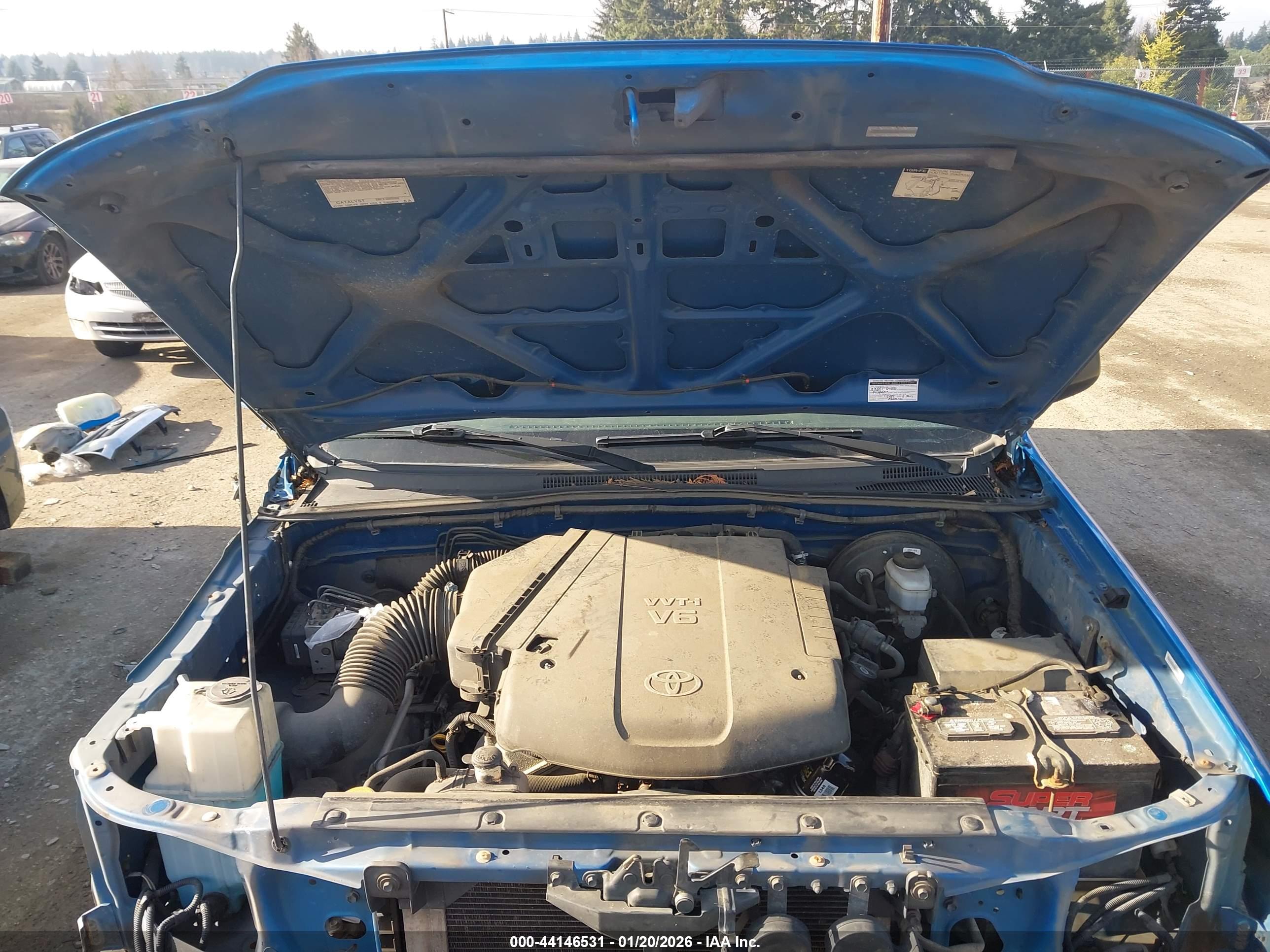 TOYOTA TACOMA image 10