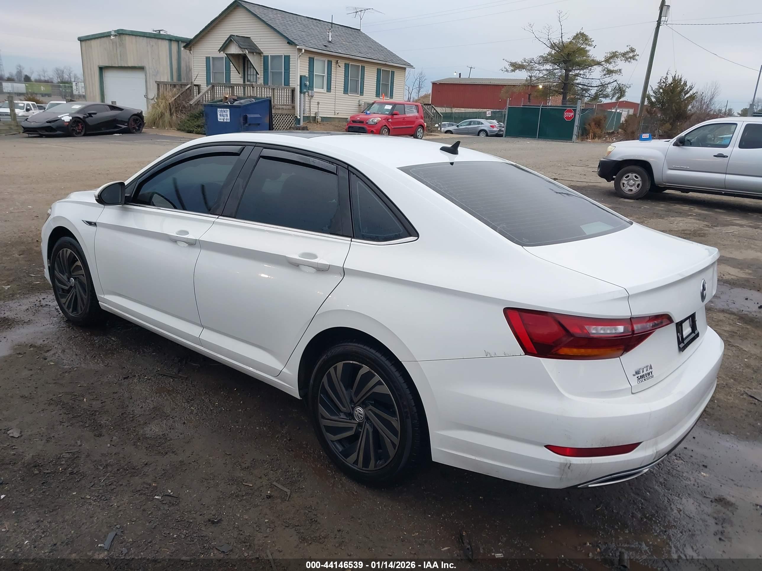 VOLKSWAGEN JETTA image 3