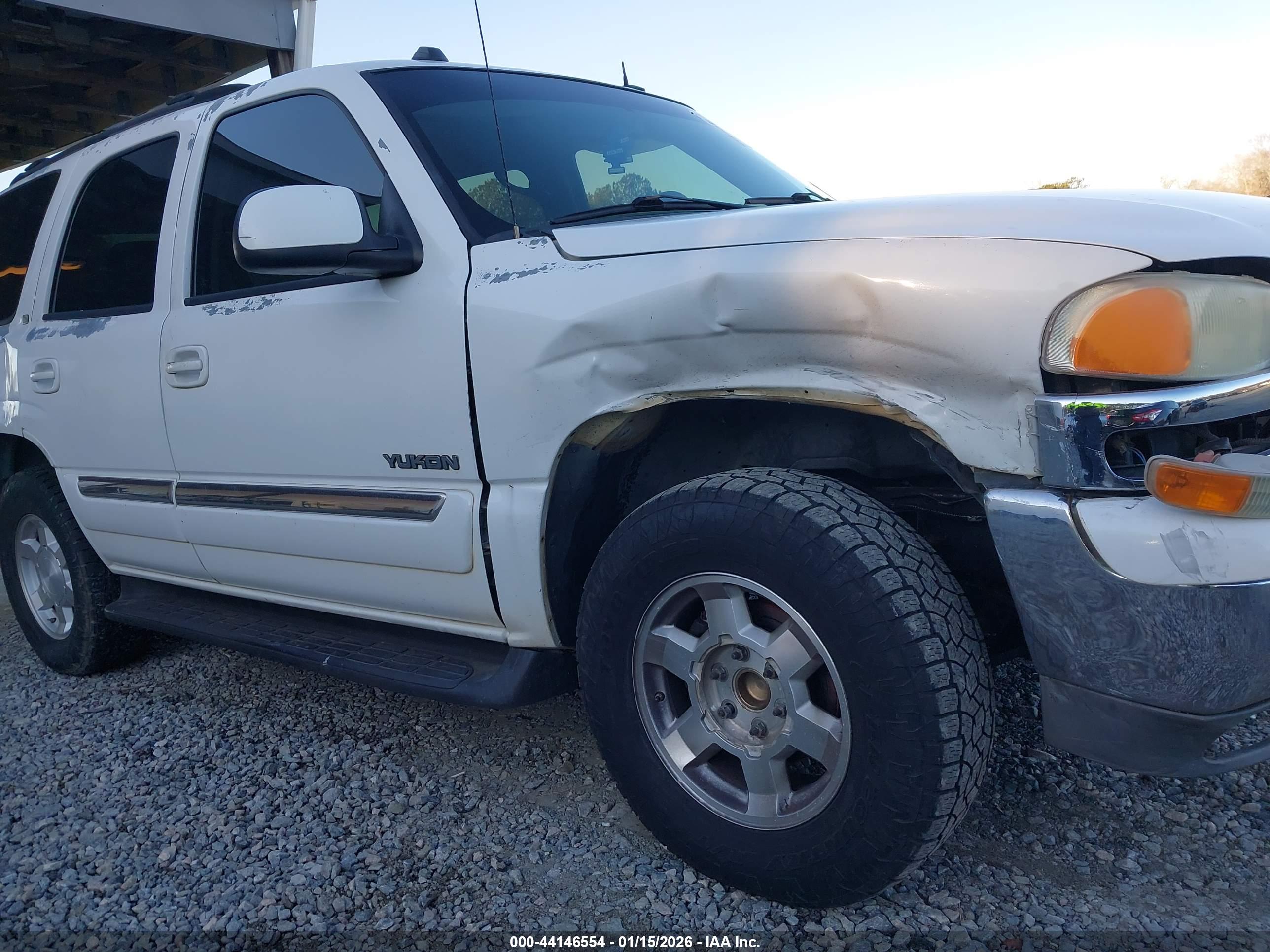 GMC YUKON image 6