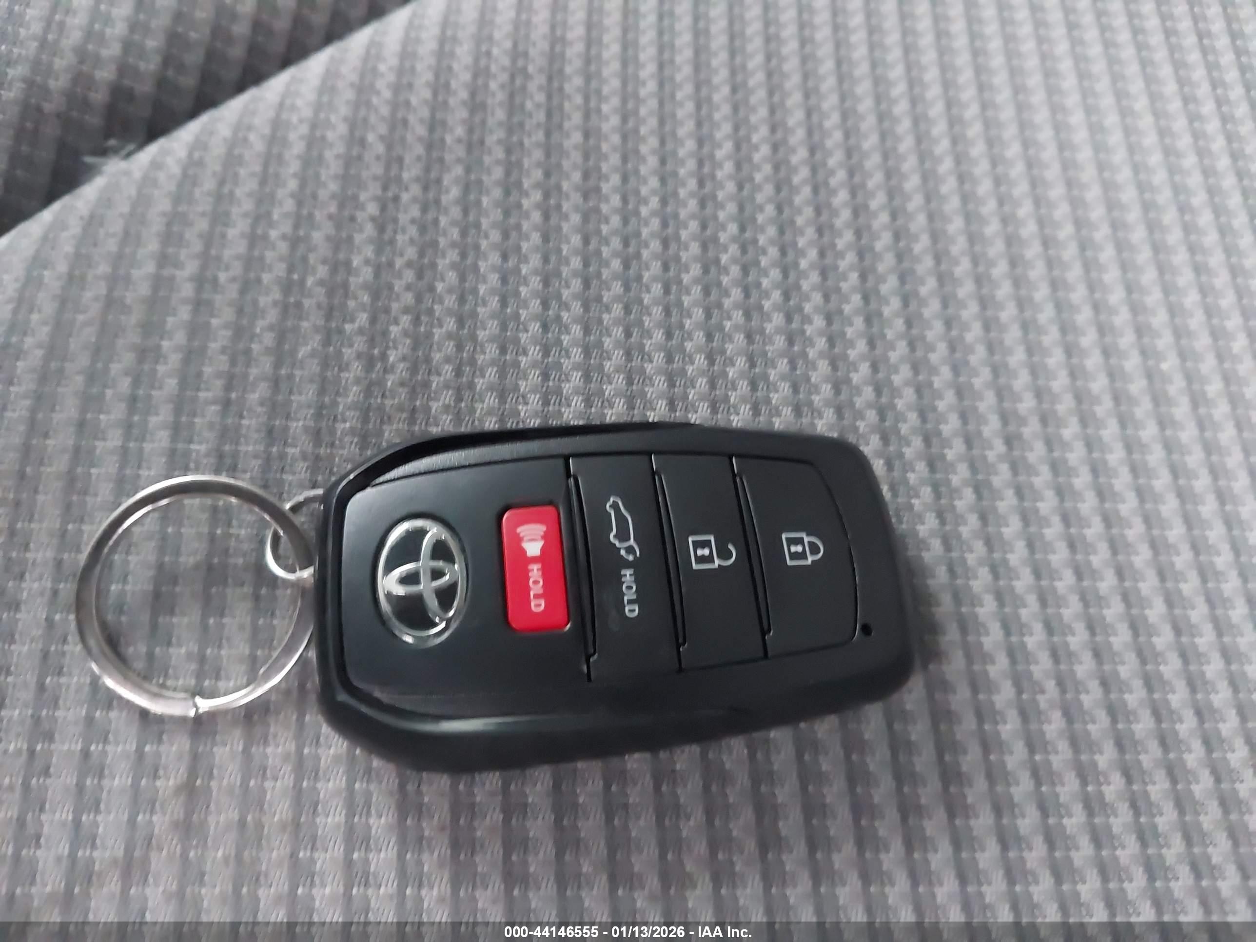 TOYOTA HIGHLANDER image 11