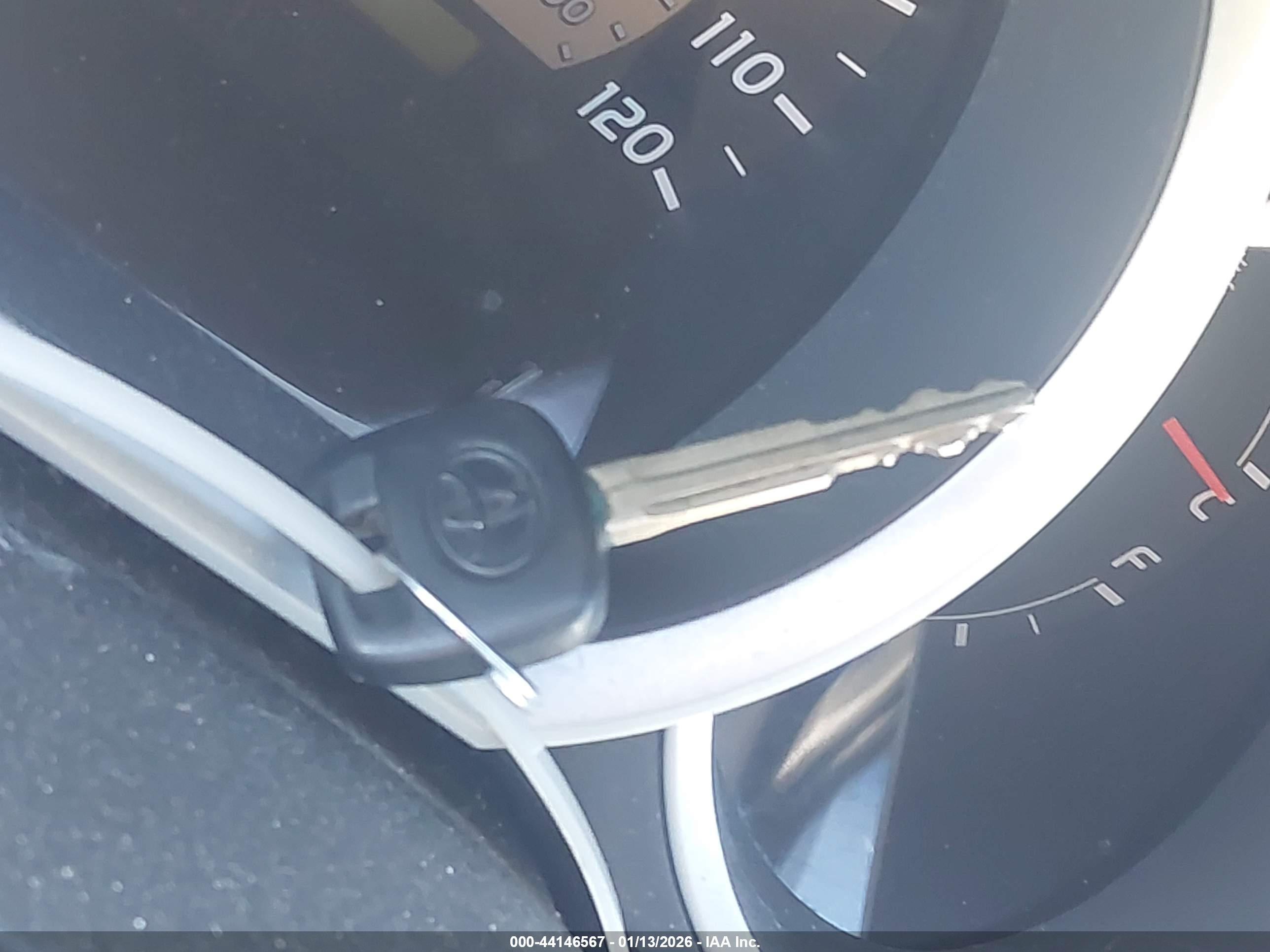 TOYOTA TACOMA image 11
