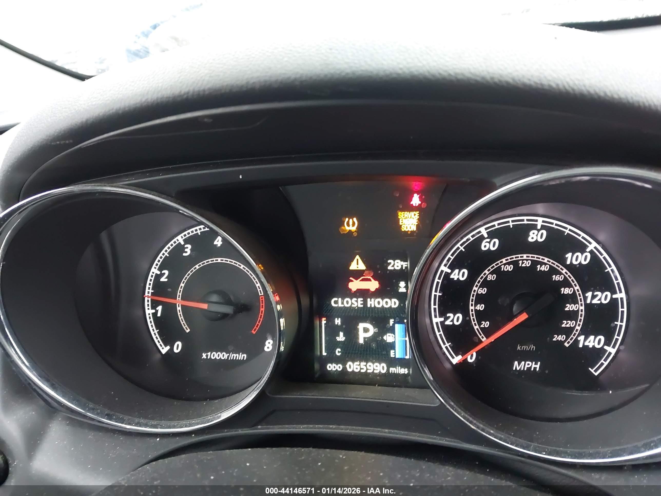 MITSUBISHI OUTLANDER image 7