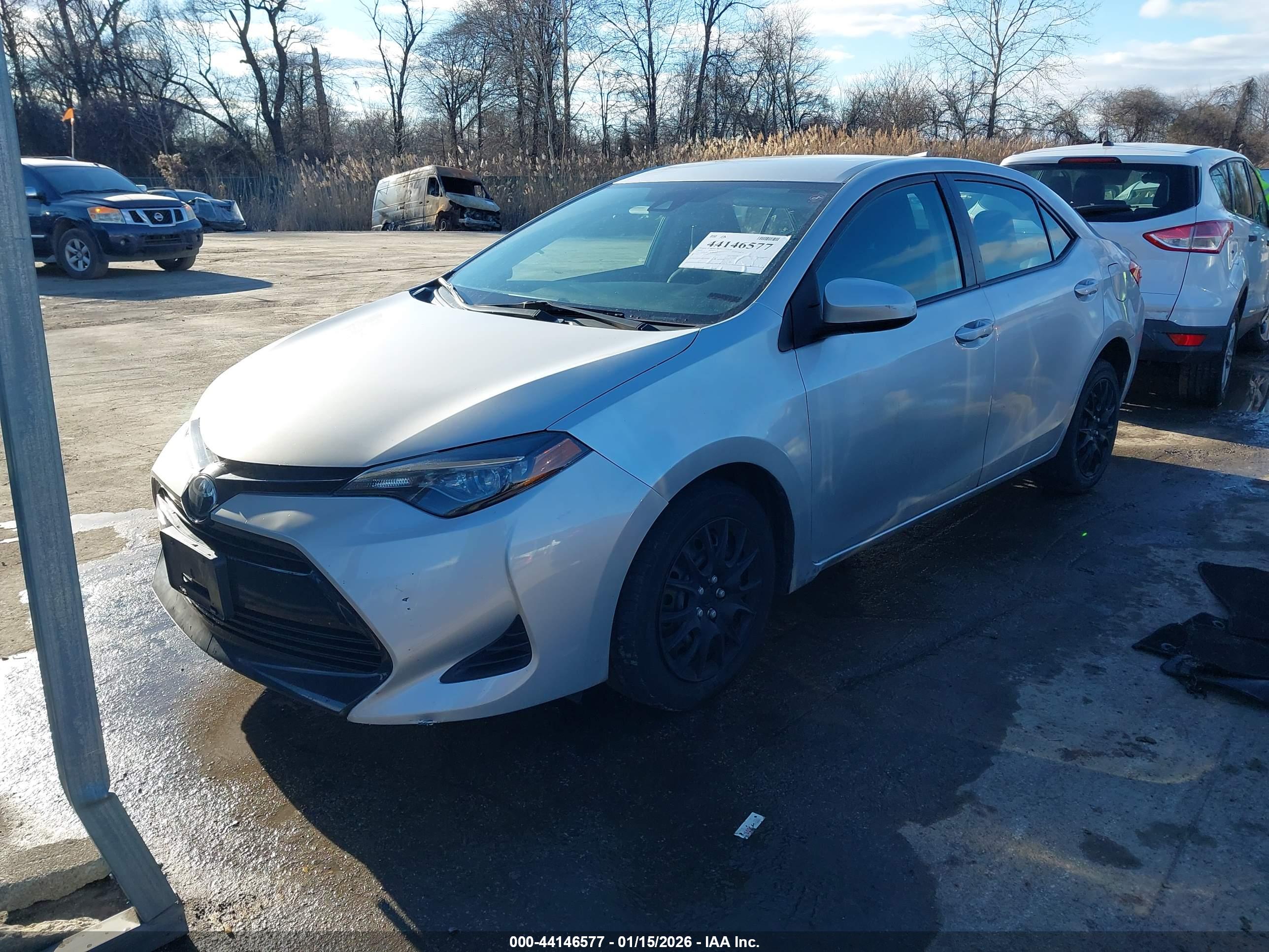TOYOTA COROLLA image 2