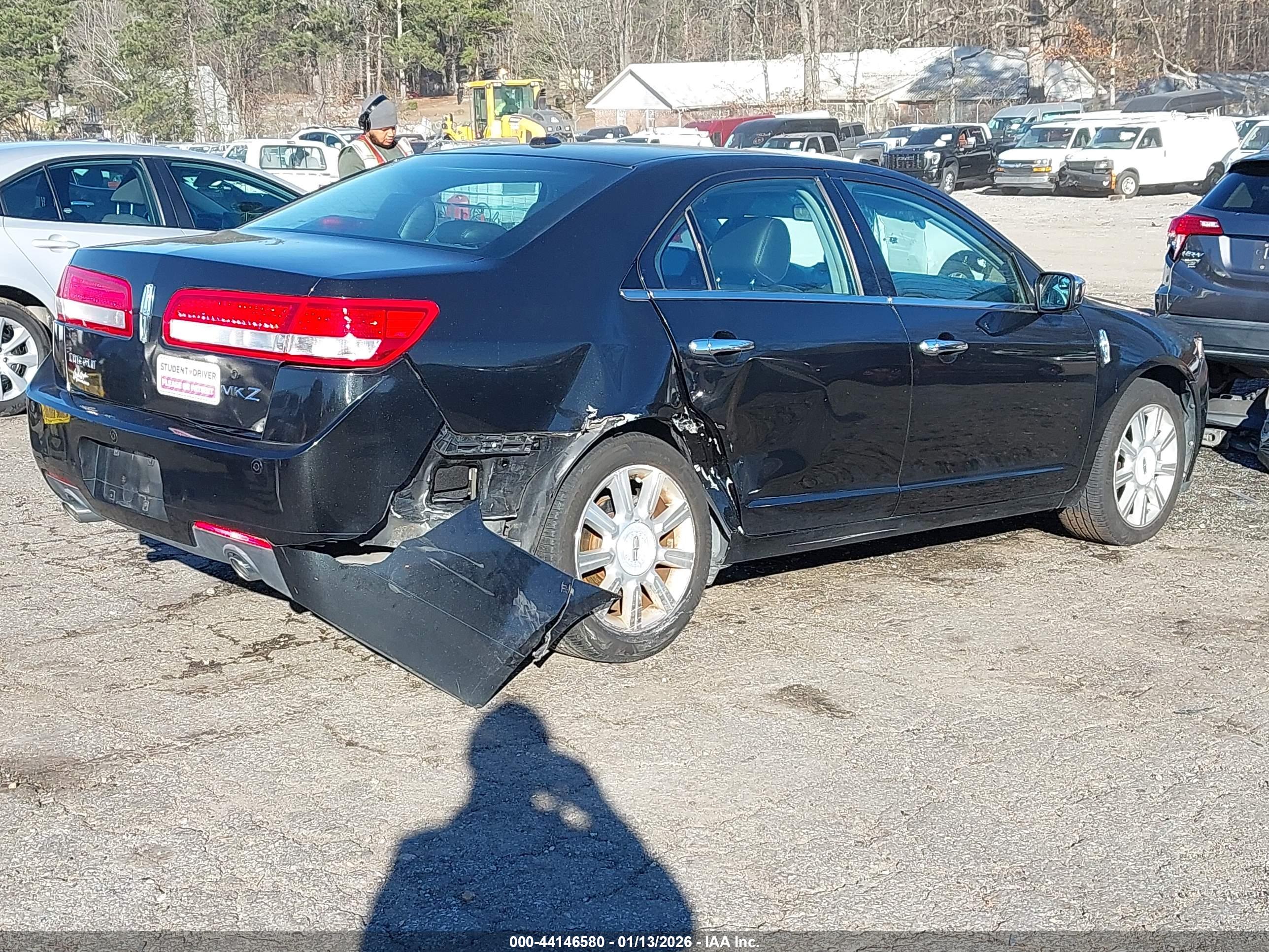 LINCOLN MKZ image 4