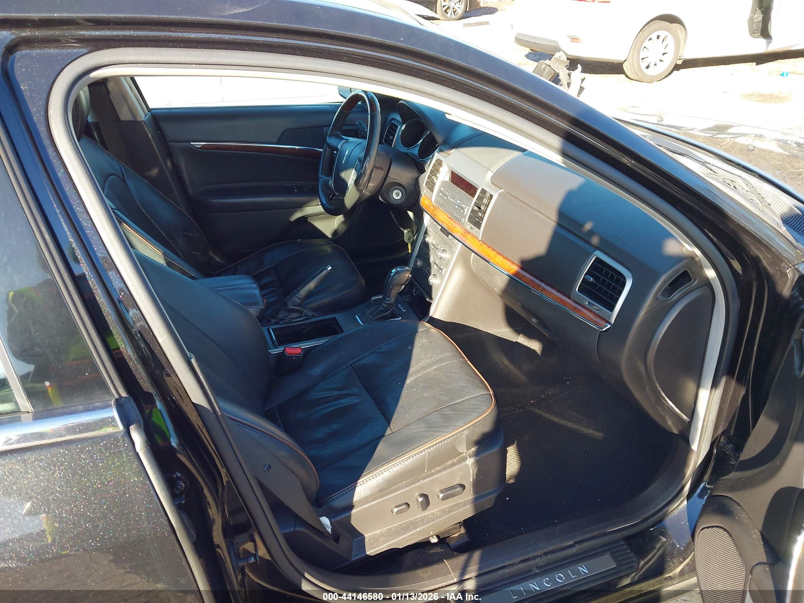 LINCOLN MKZ image 5