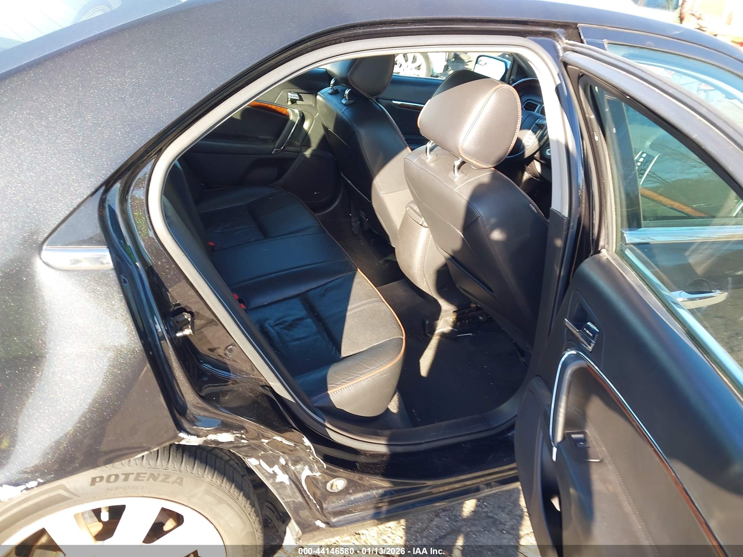 LINCOLN MKZ image 8