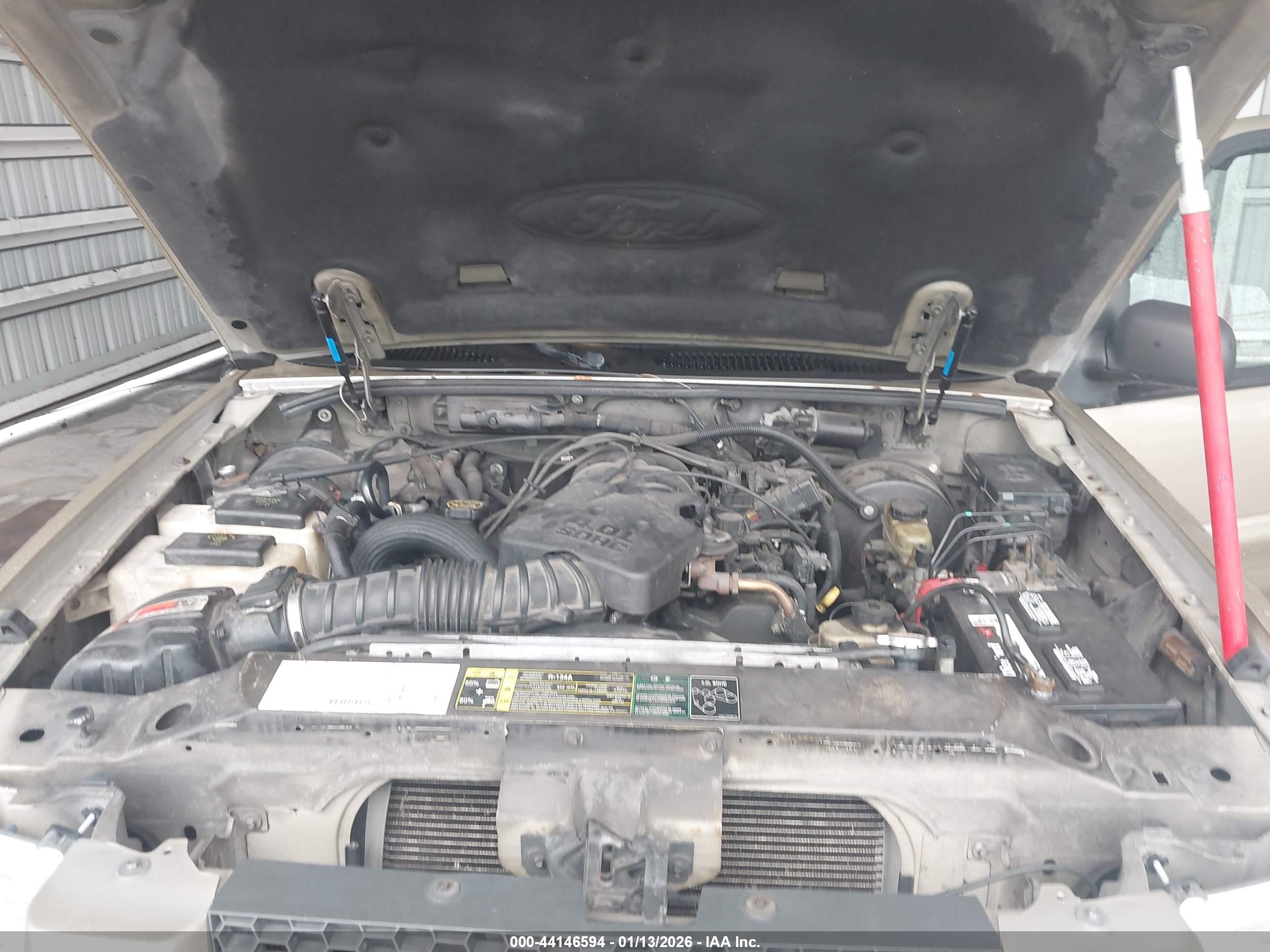 FORD EXPLORER image 10