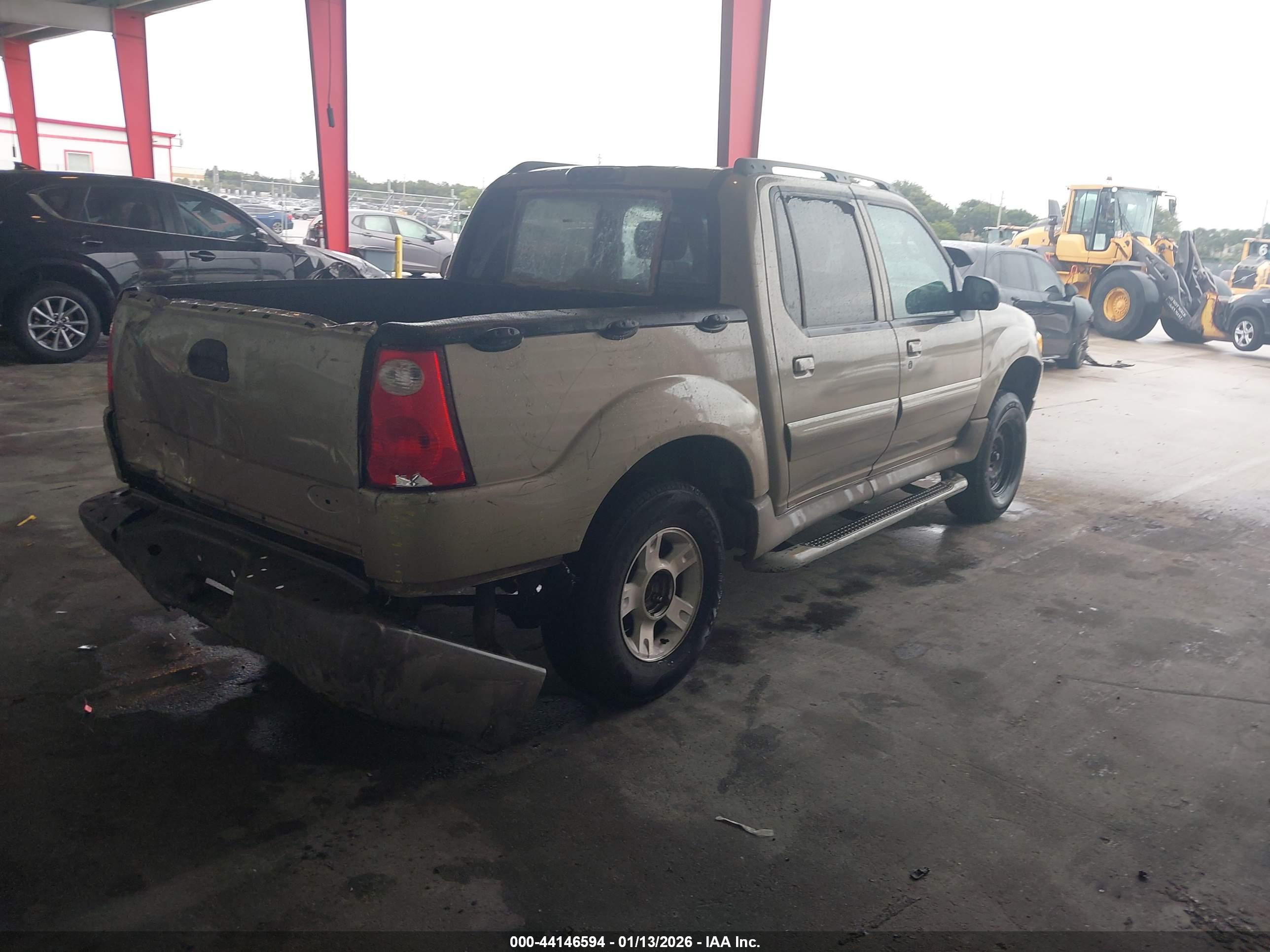 FORD EXPLORER image 4