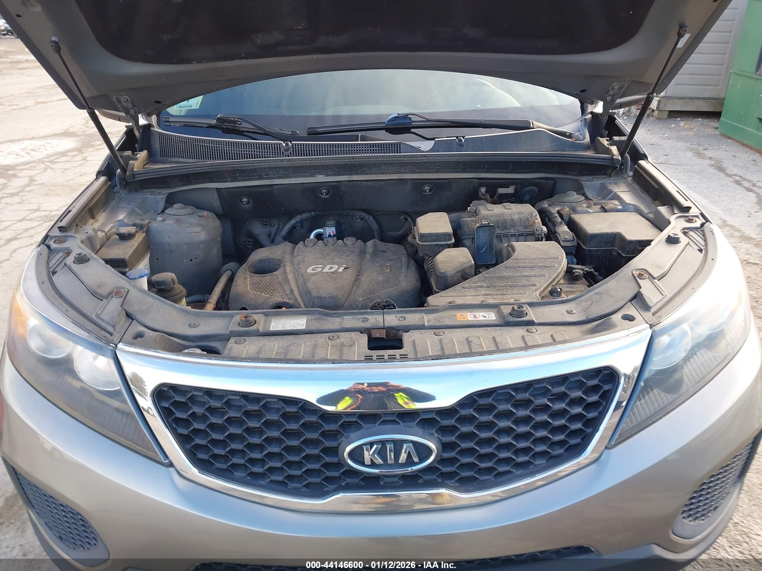 KIA SORENTO image 10