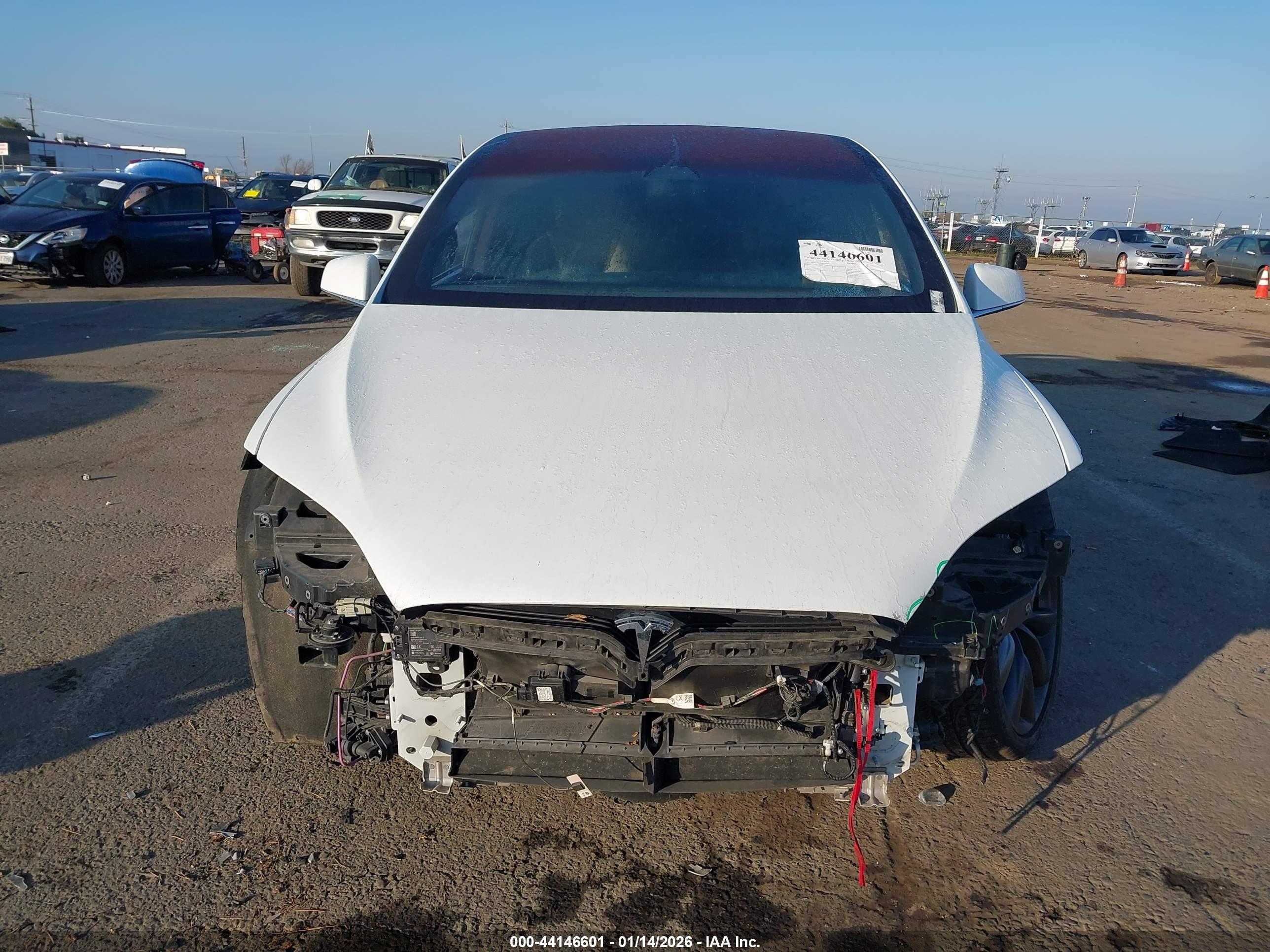 TESLA MODEL image 6