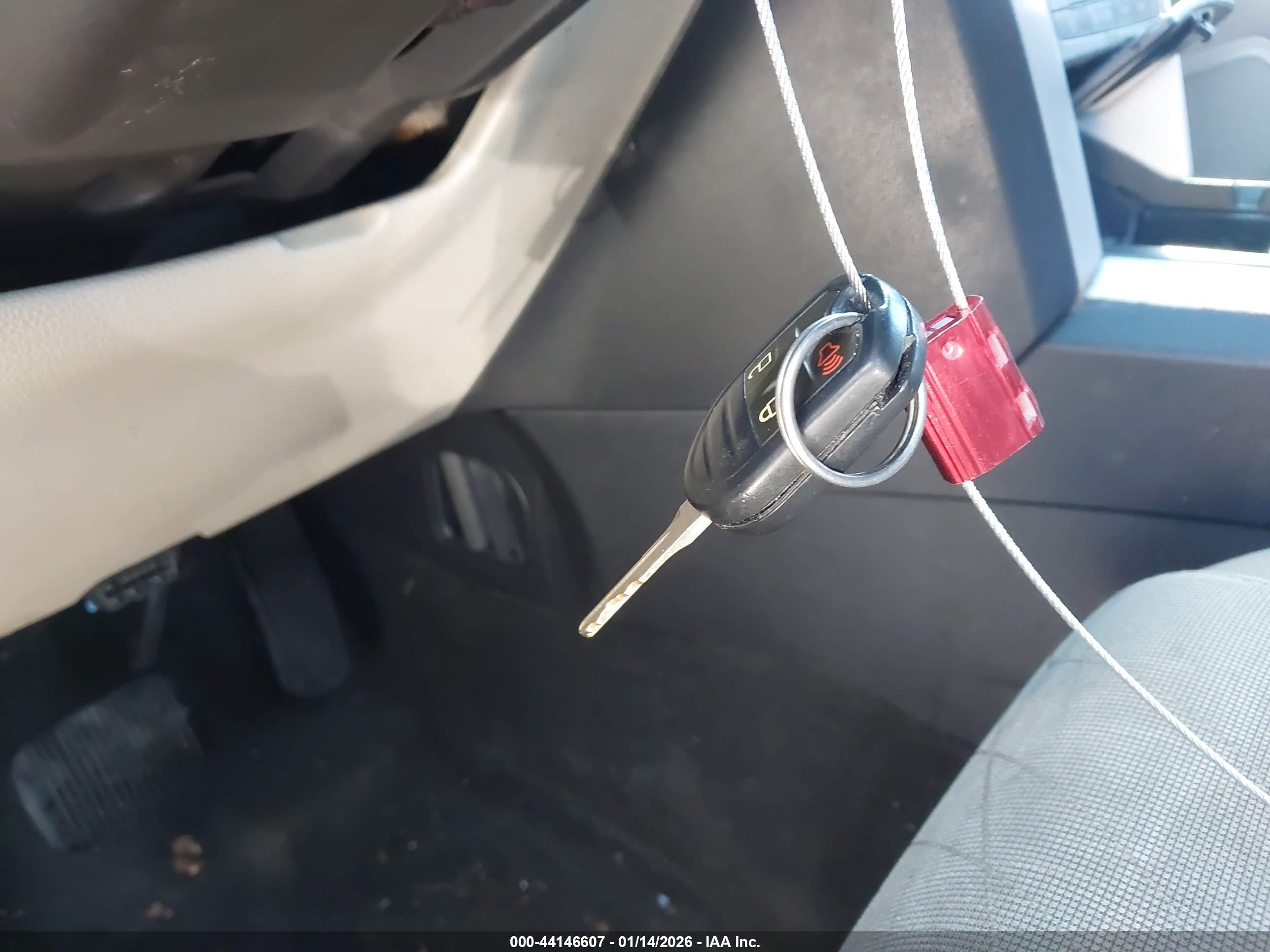 FORD EXPLORER image 11