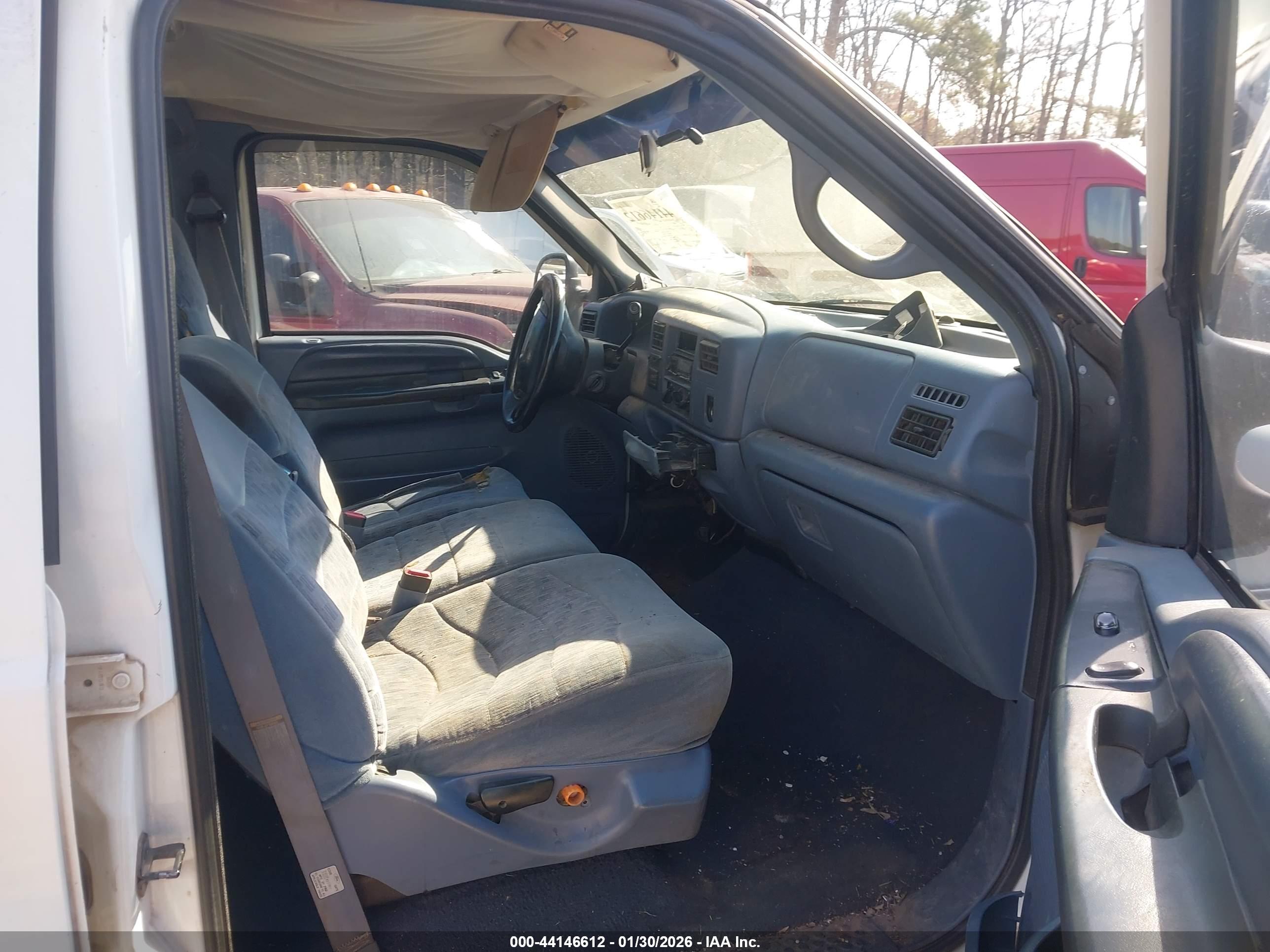 FORD F-350 image 5