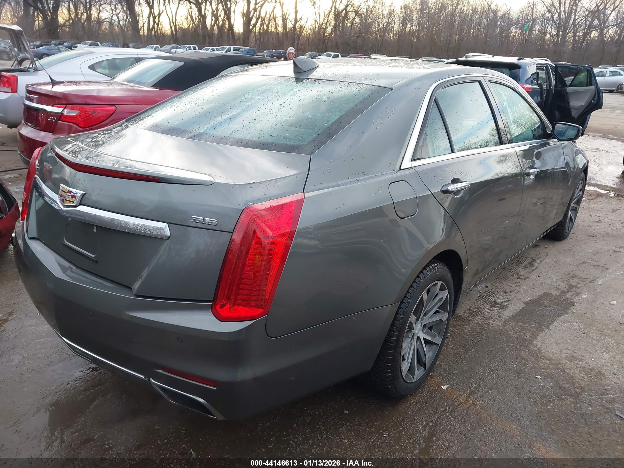 CADILLAC CTS image 4