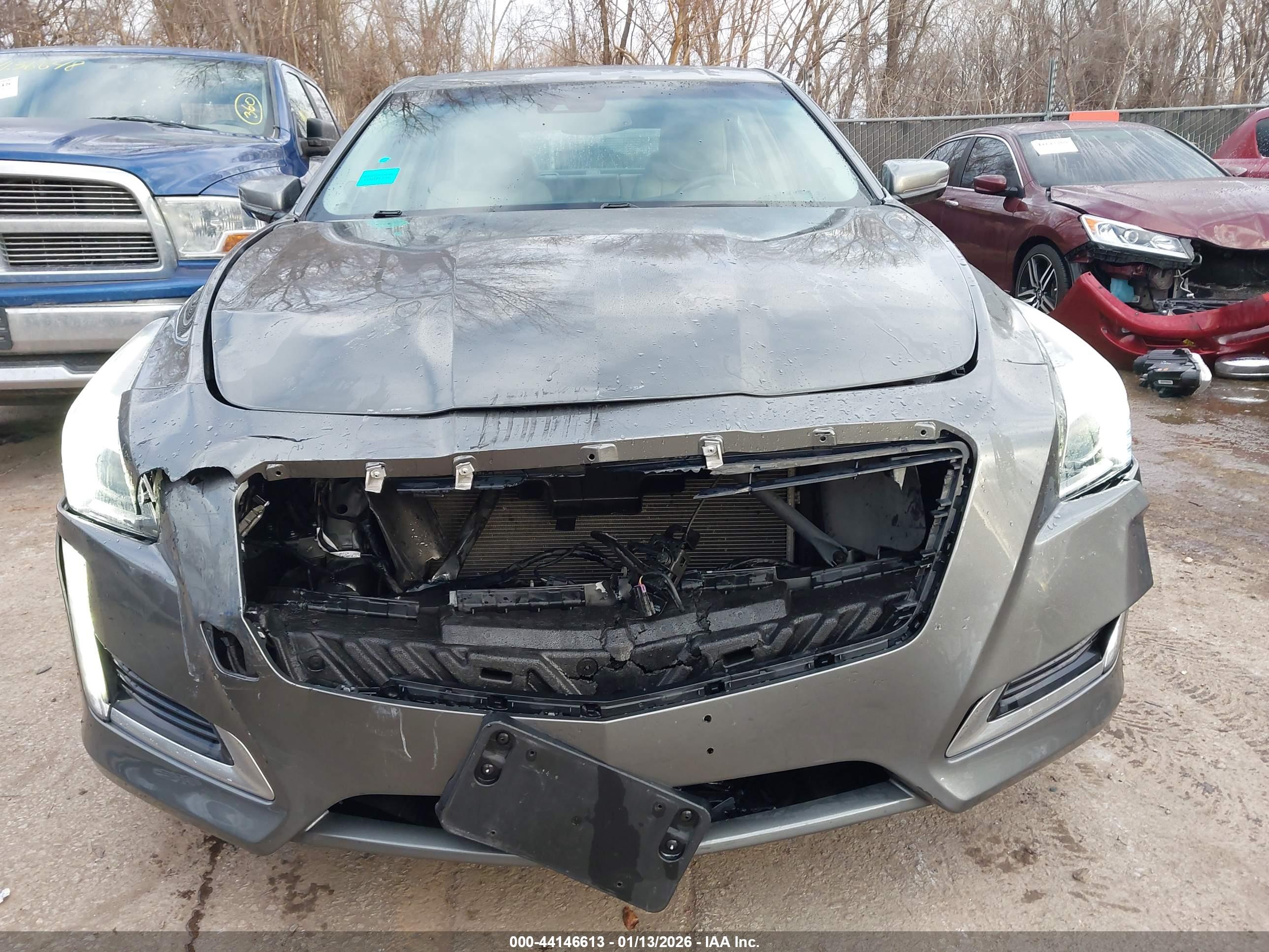 CADILLAC CTS image 6
