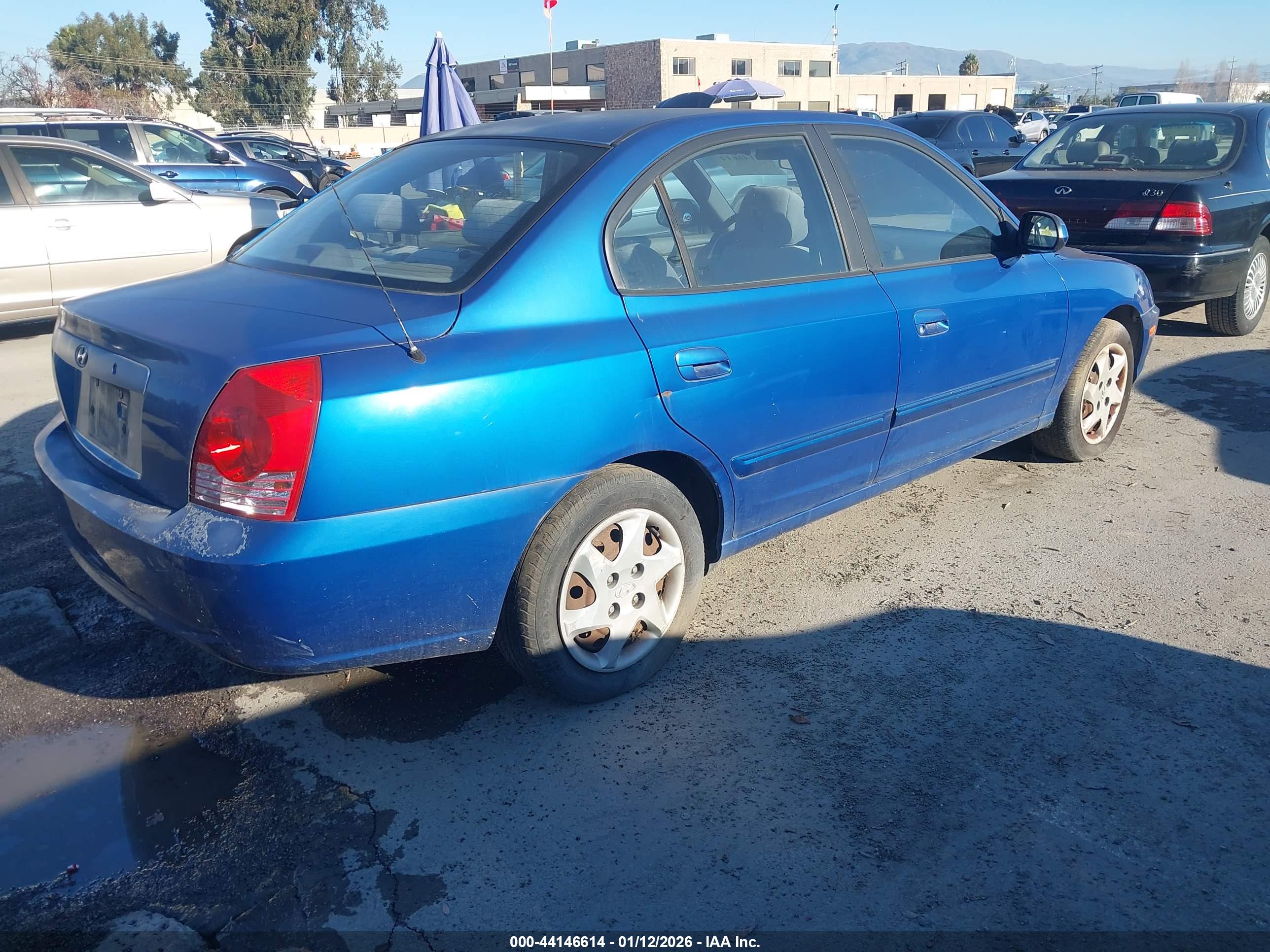 HYUNDAI ELANTRA image 4