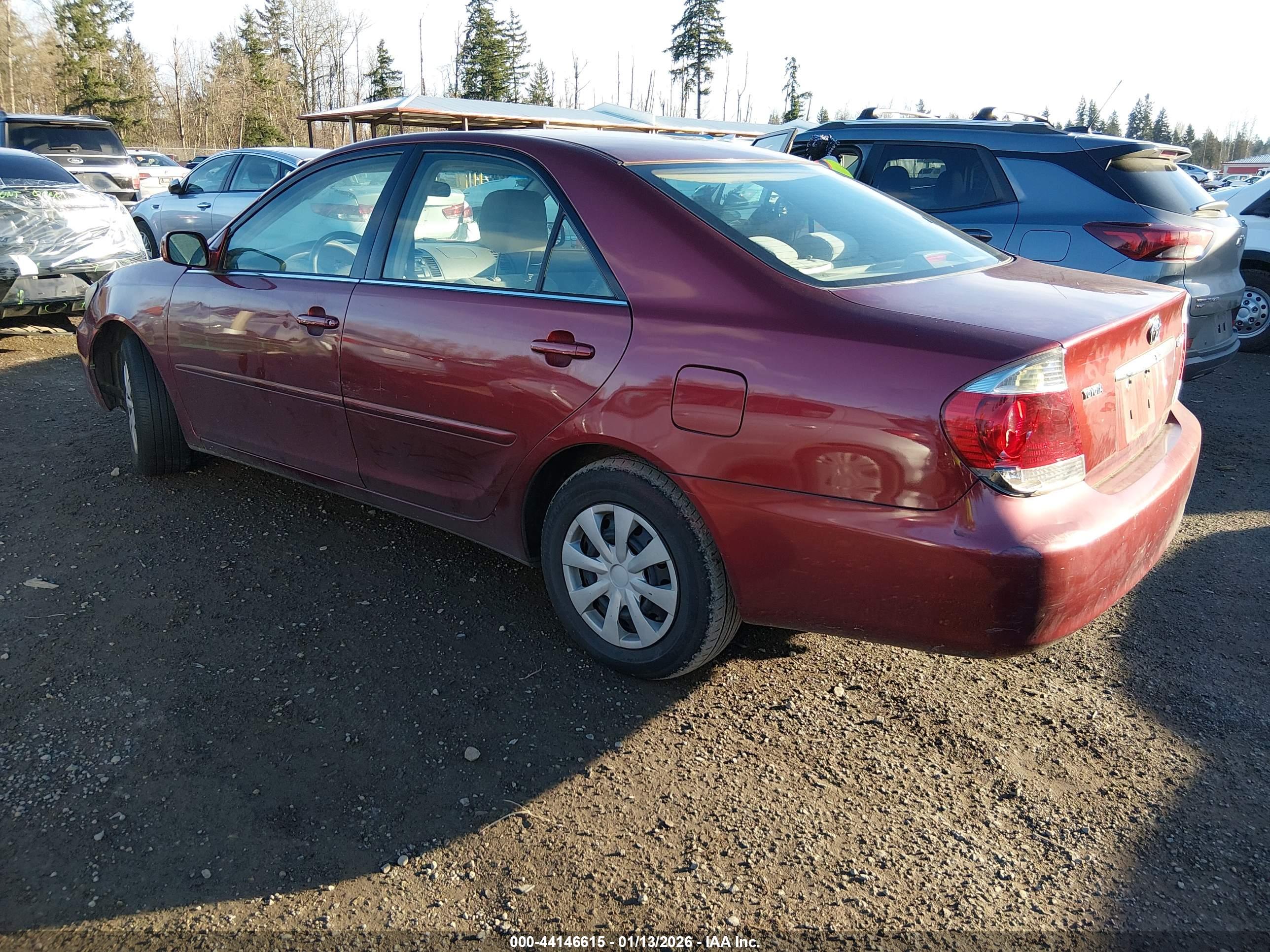 TOYOTA CAMRY image 3