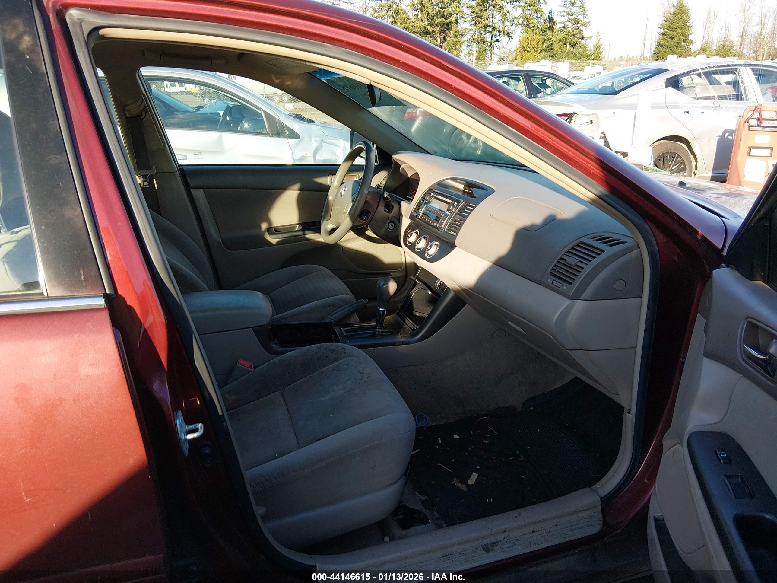 TOYOTA CAMRY image 5
