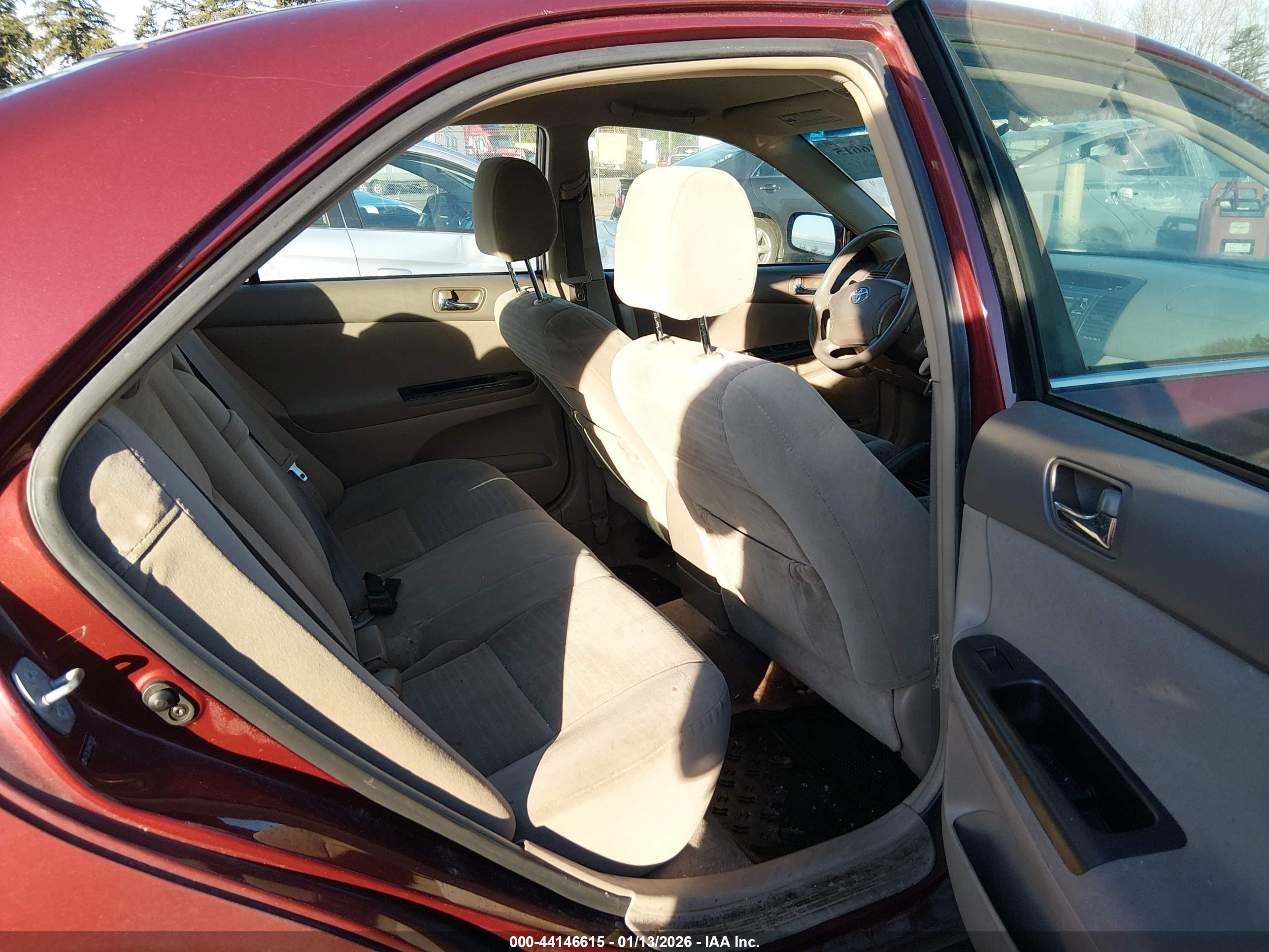 TOYOTA CAMRY image 8
