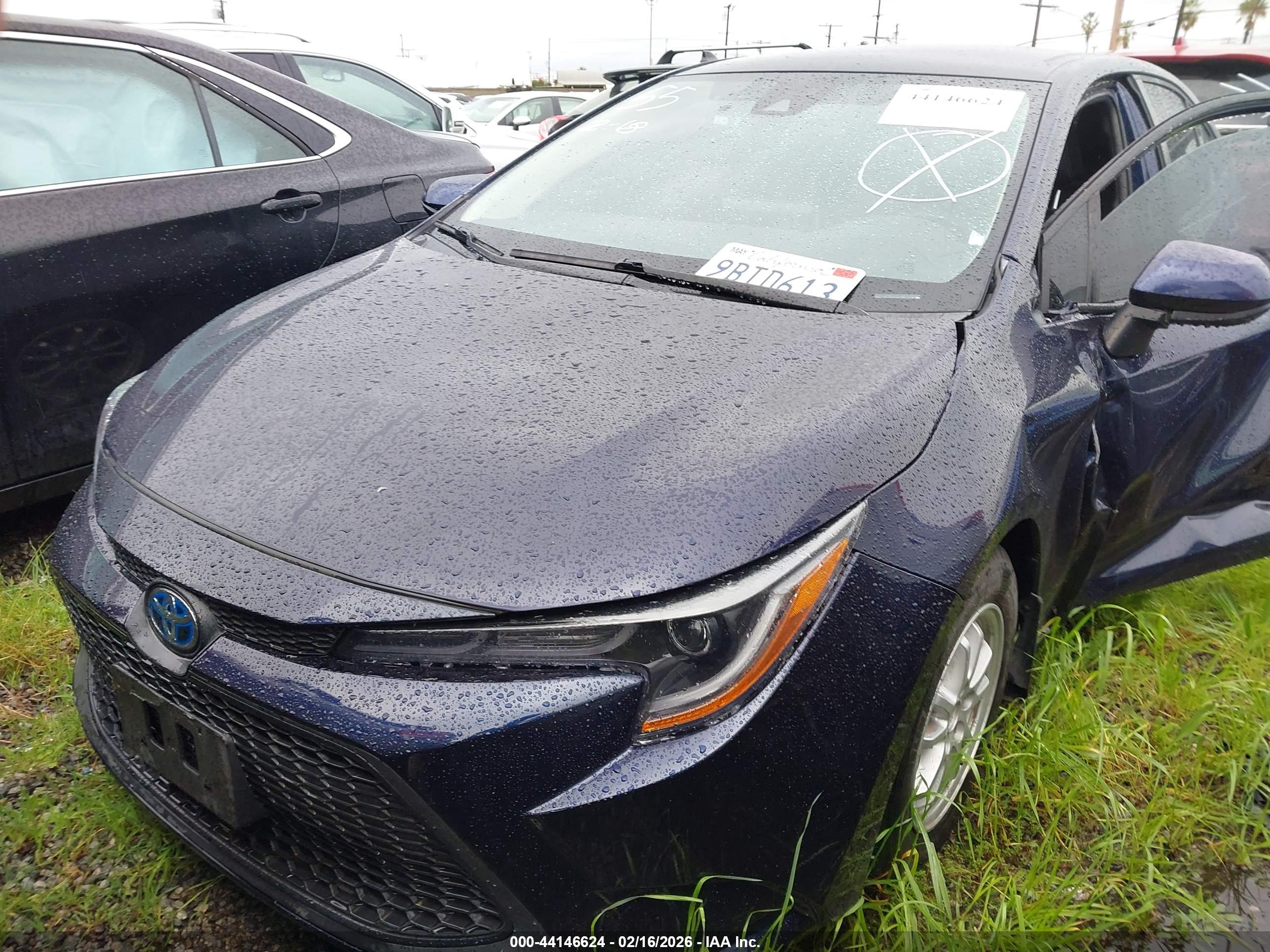 TOYOTA COROLLA image 2