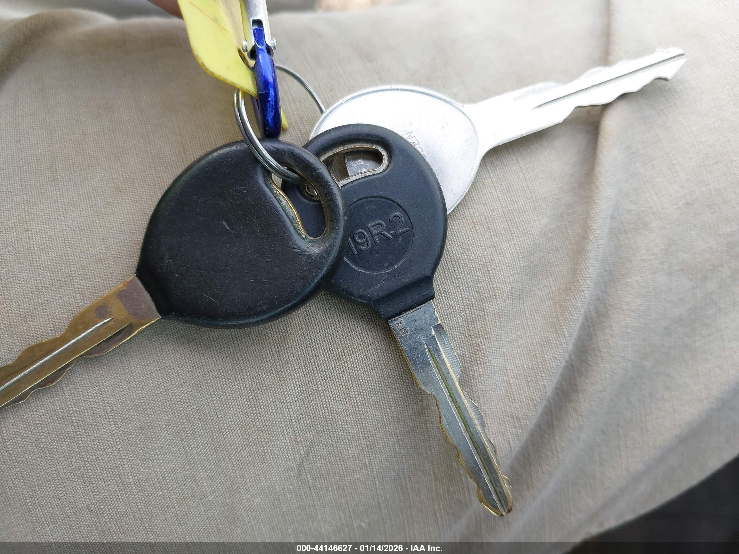 DODGE CARAVAN image 11
