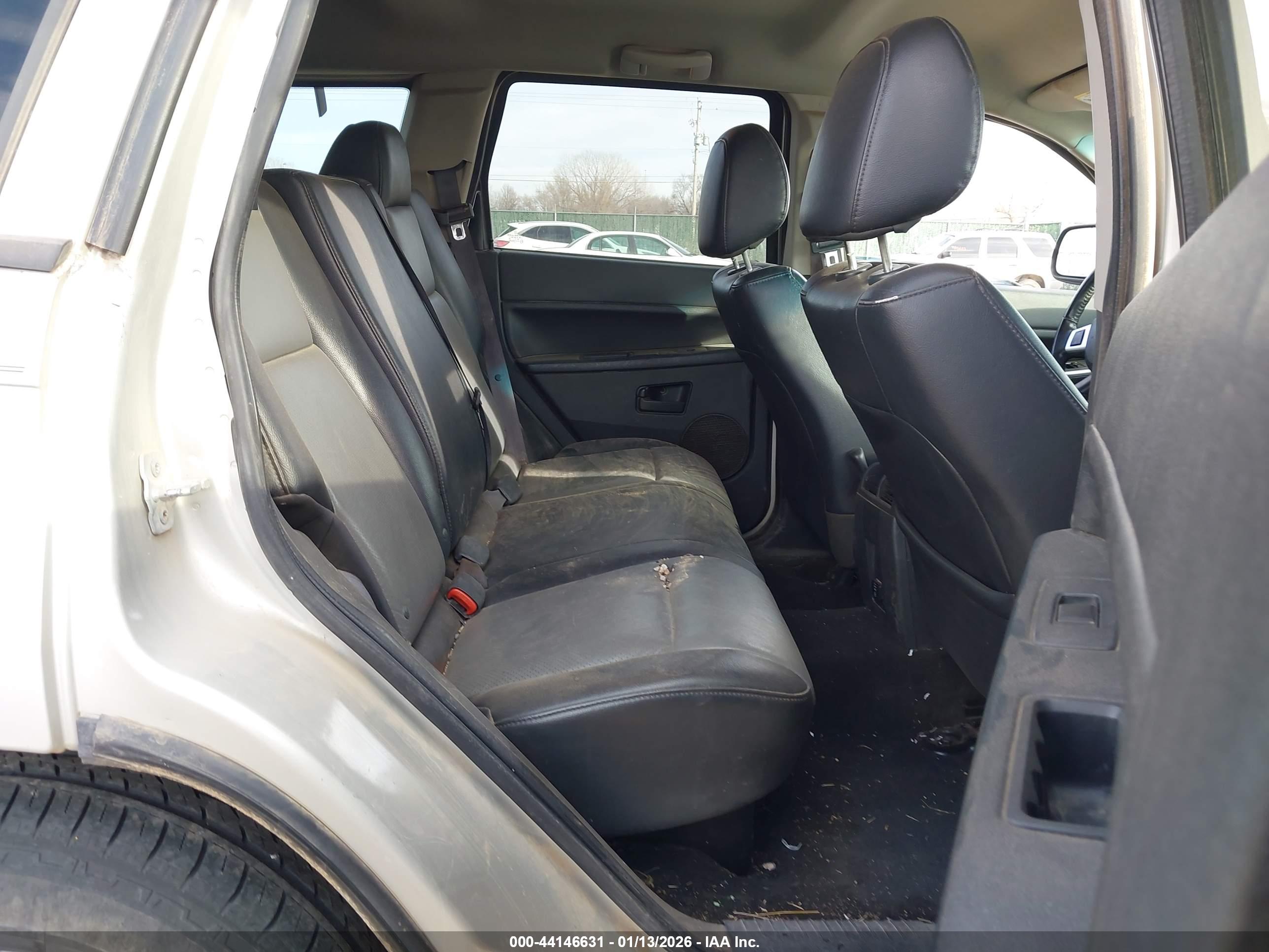JEEP GRAND image 8