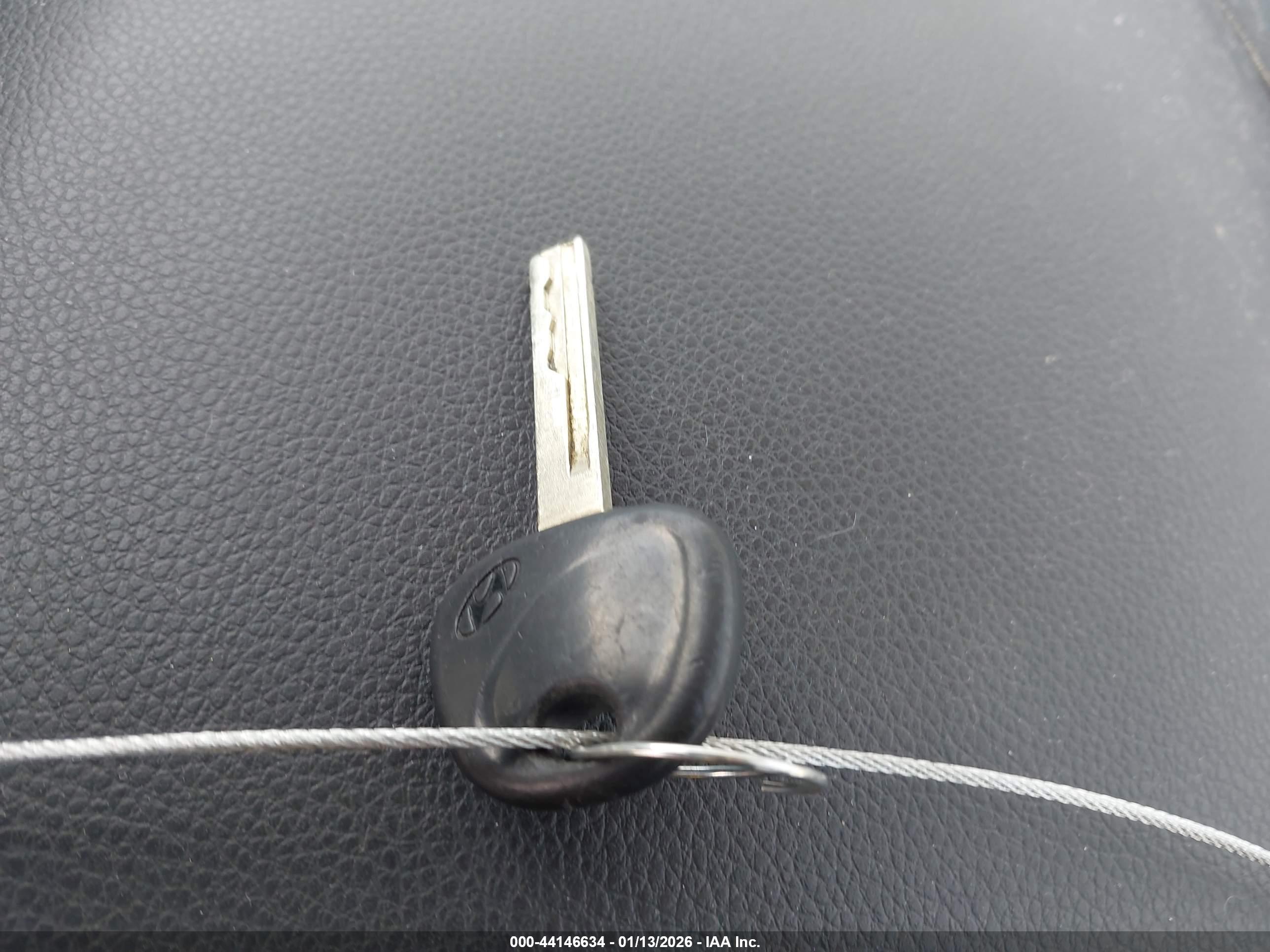 HYUNDAI ELANTRA image 11
