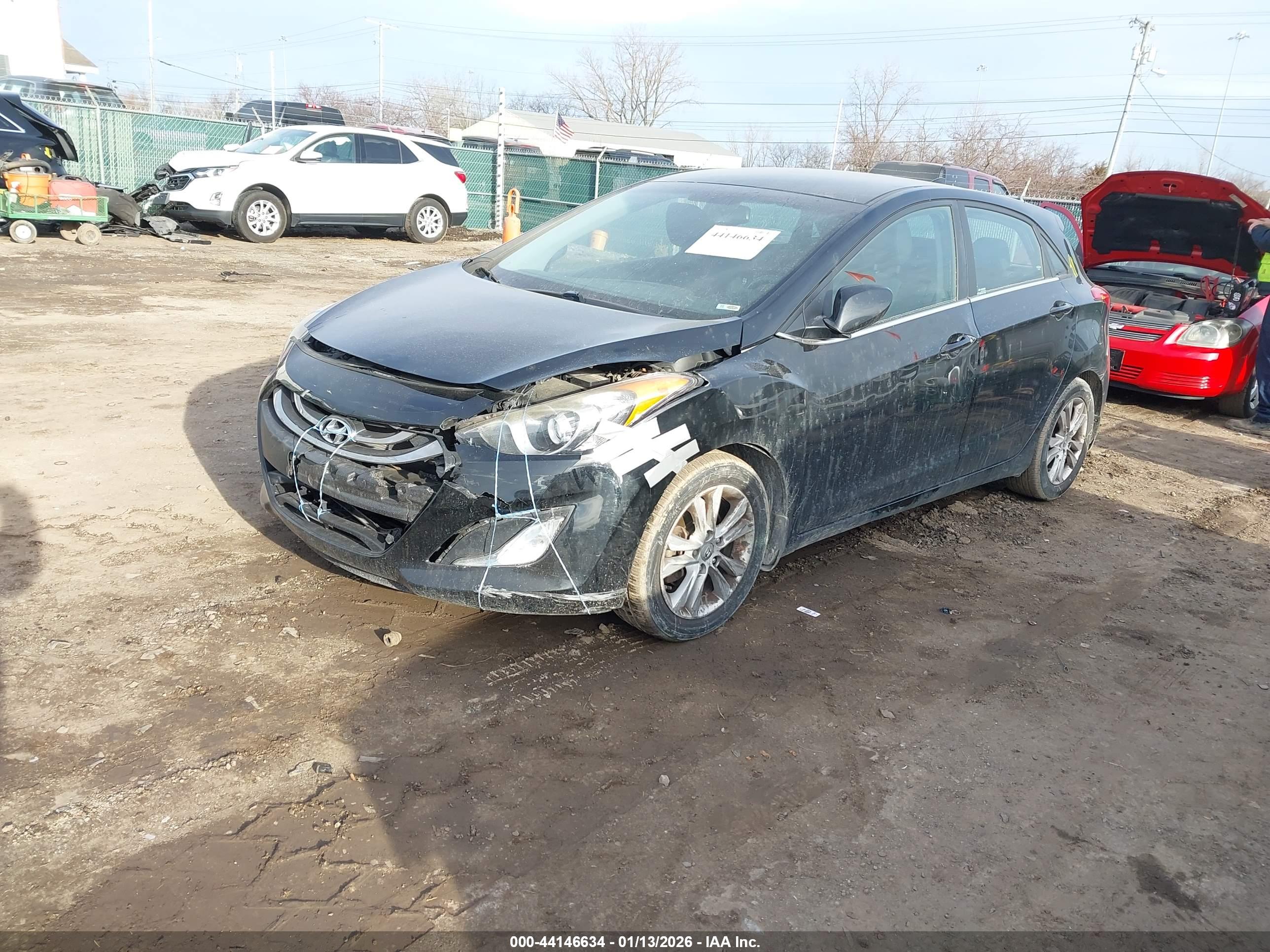 HYUNDAI ELANTRA image 2