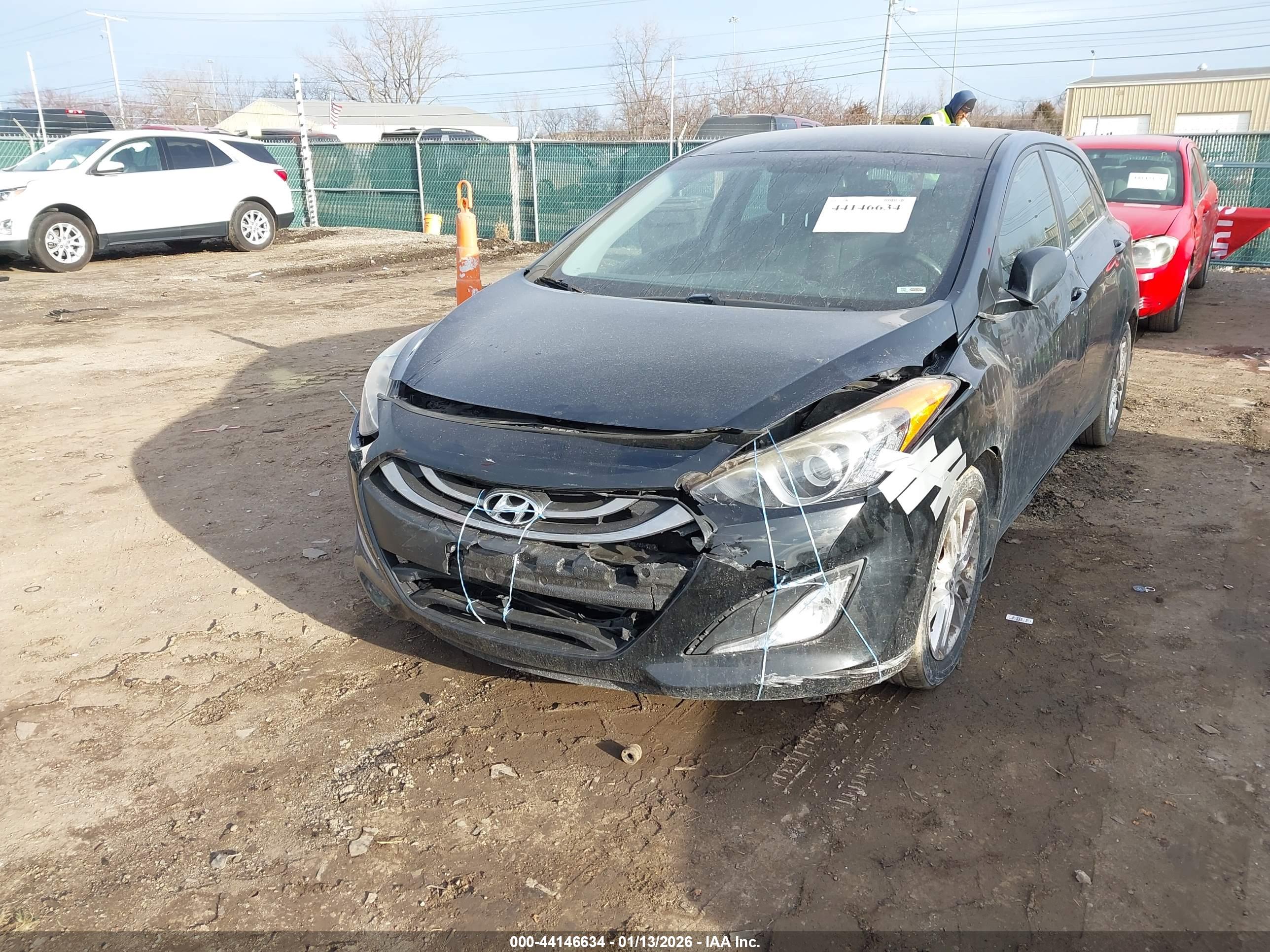 HYUNDAI ELANTRA image 6