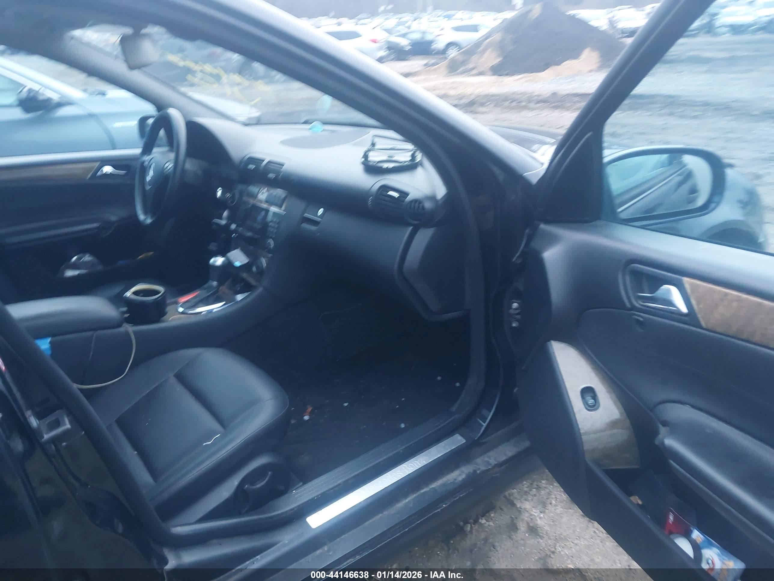 MERCEDES-BENZ C image 5
