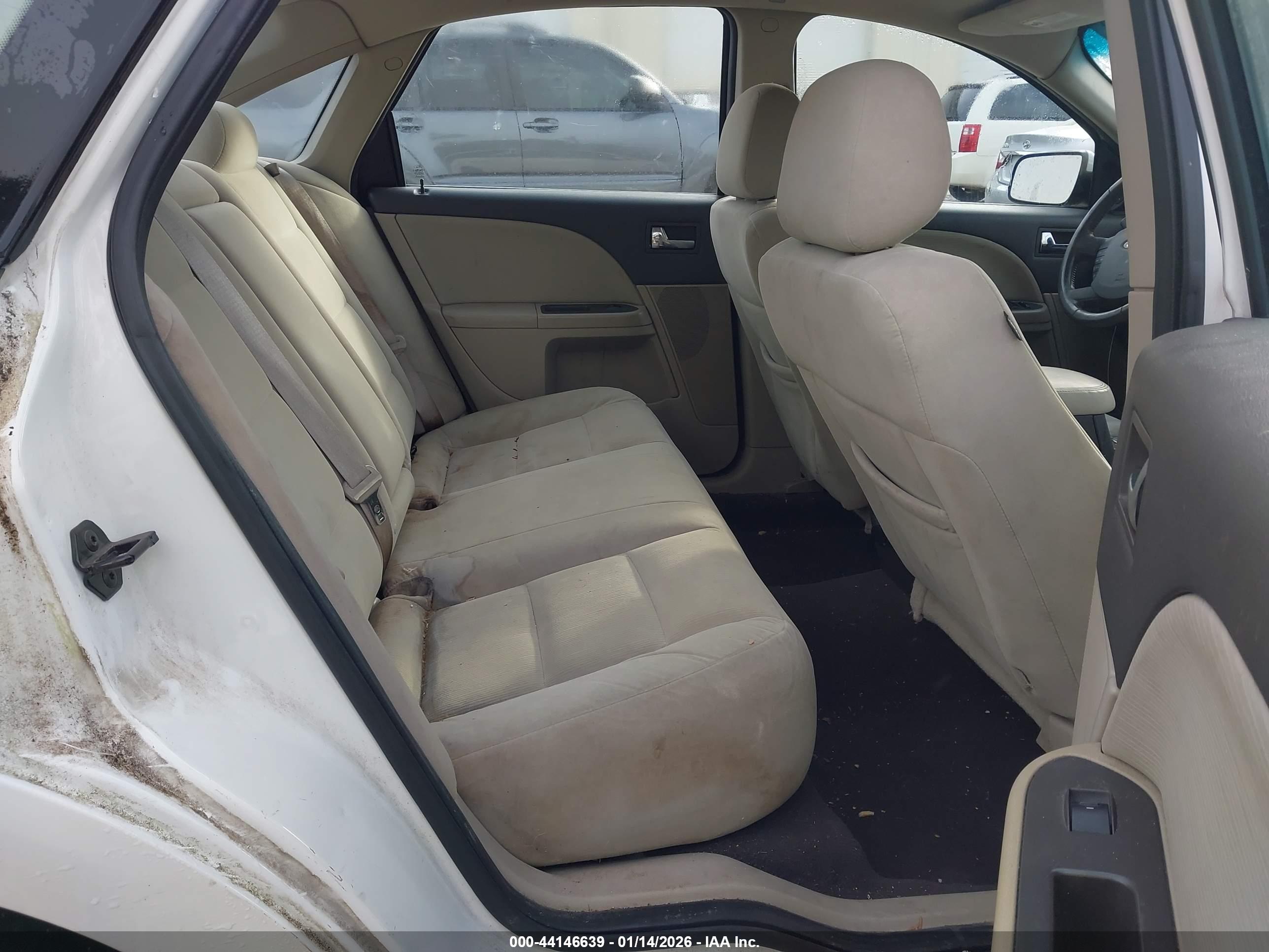 FORD TAURUS image 8