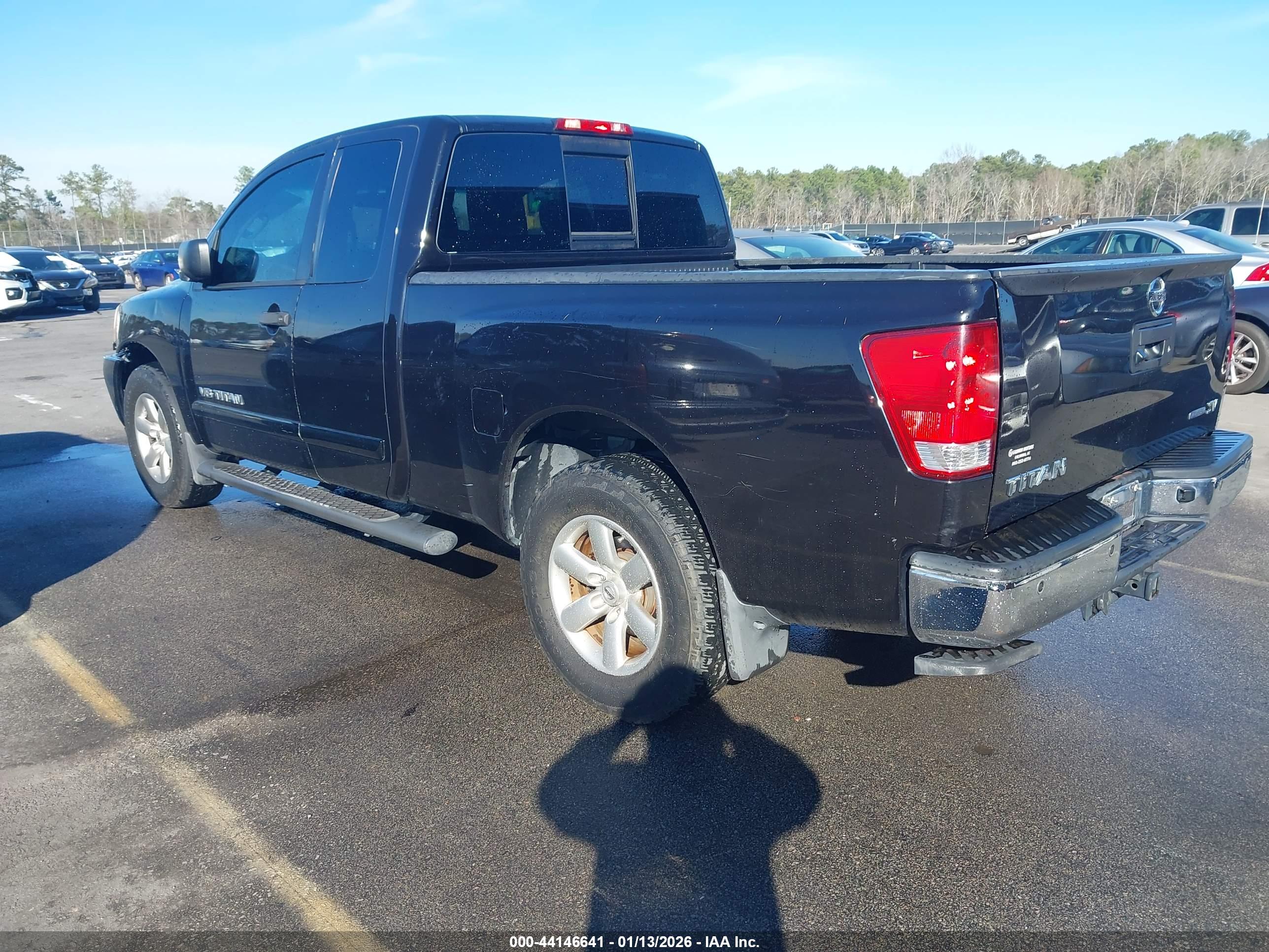 NISSAN TITAN image 3