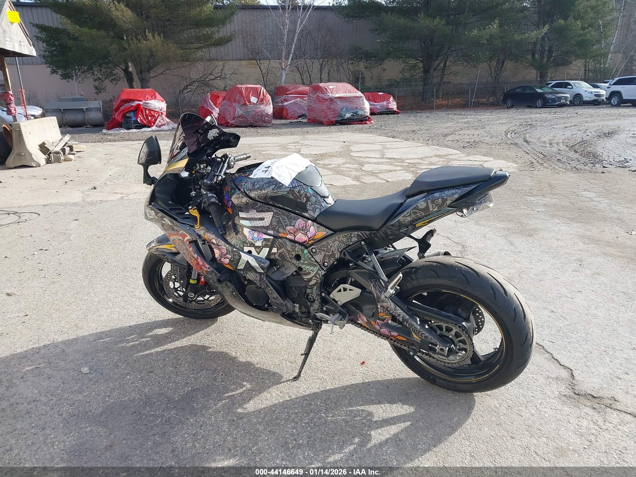 KAWASAKI ZX1002 image 3