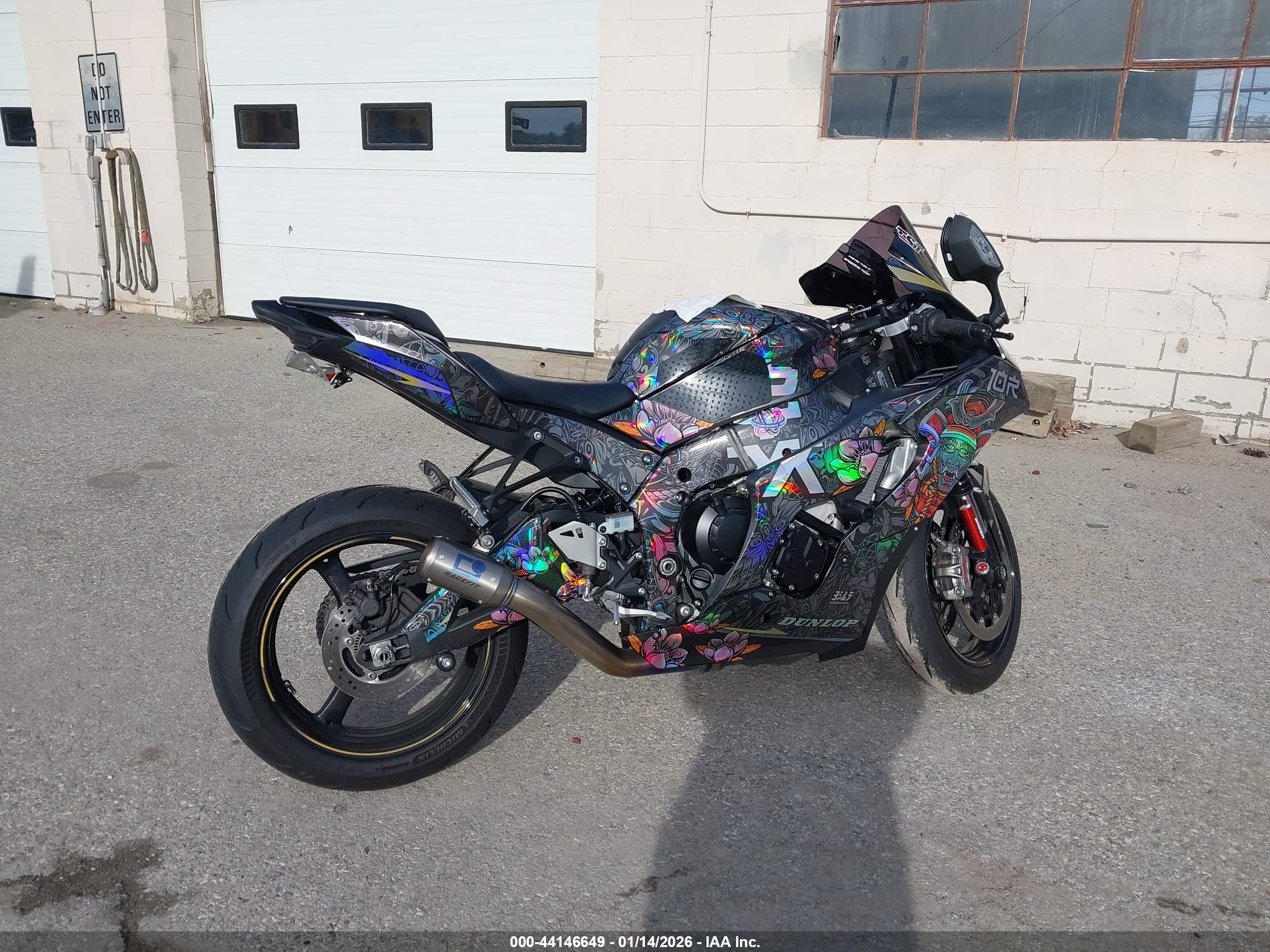 KAWASAKI ZX1002 image 4