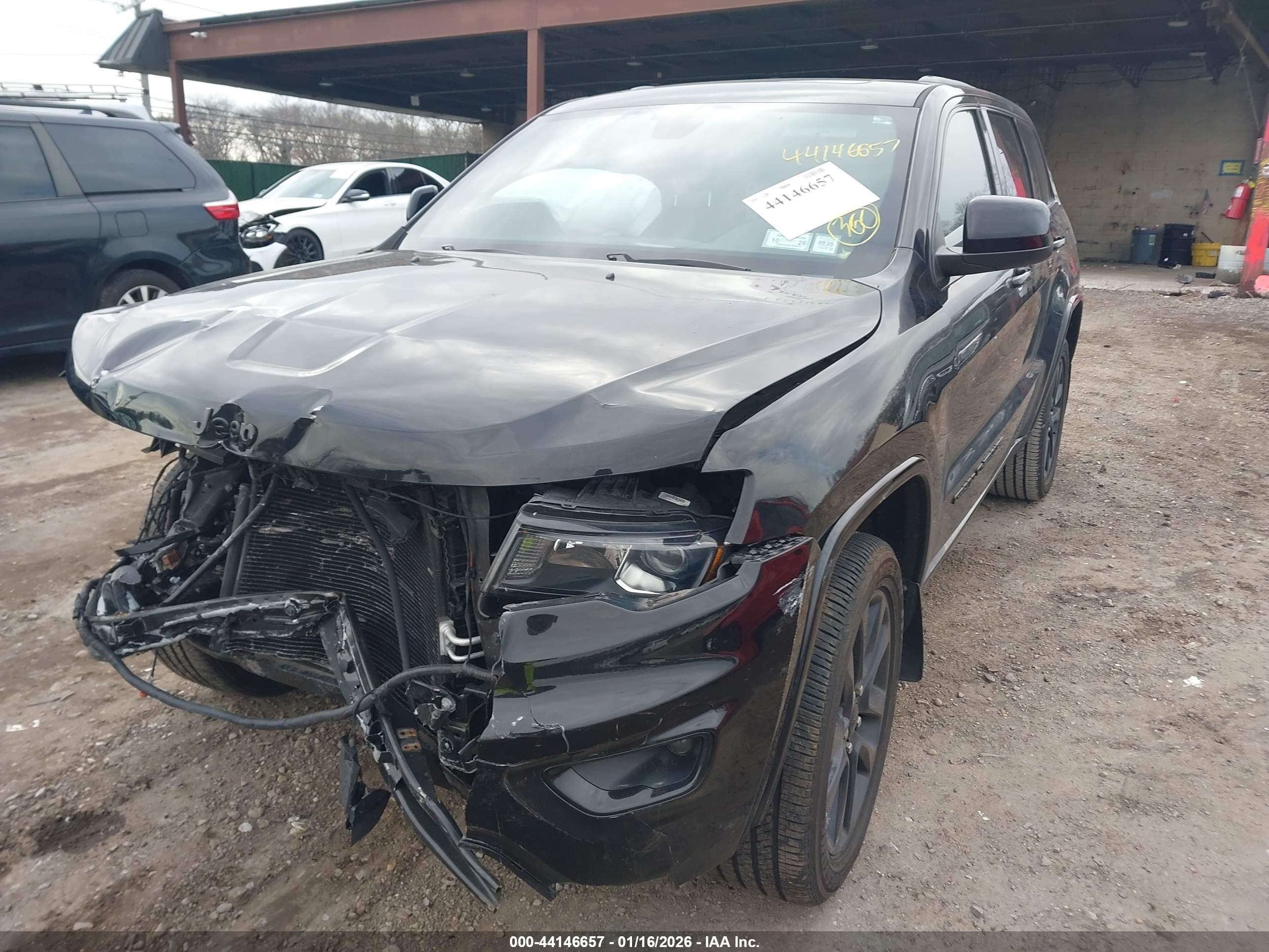 JEEP GRAND image 2