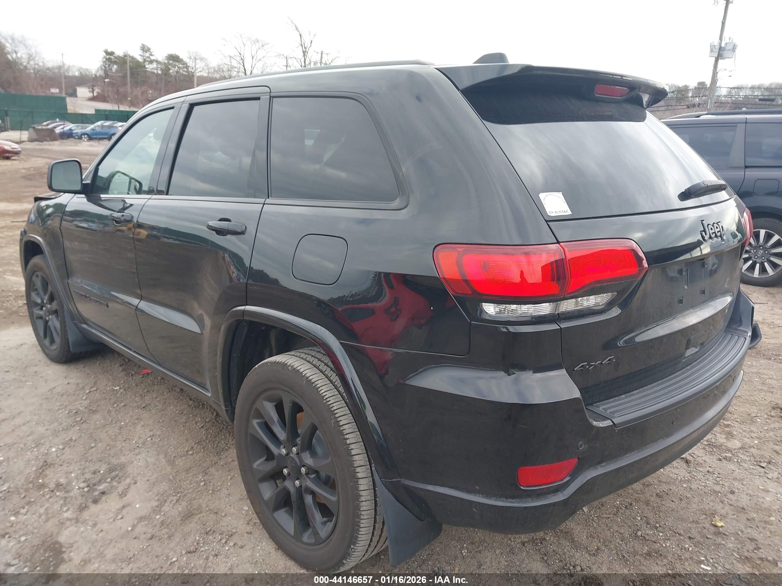 JEEP GRAND image 3