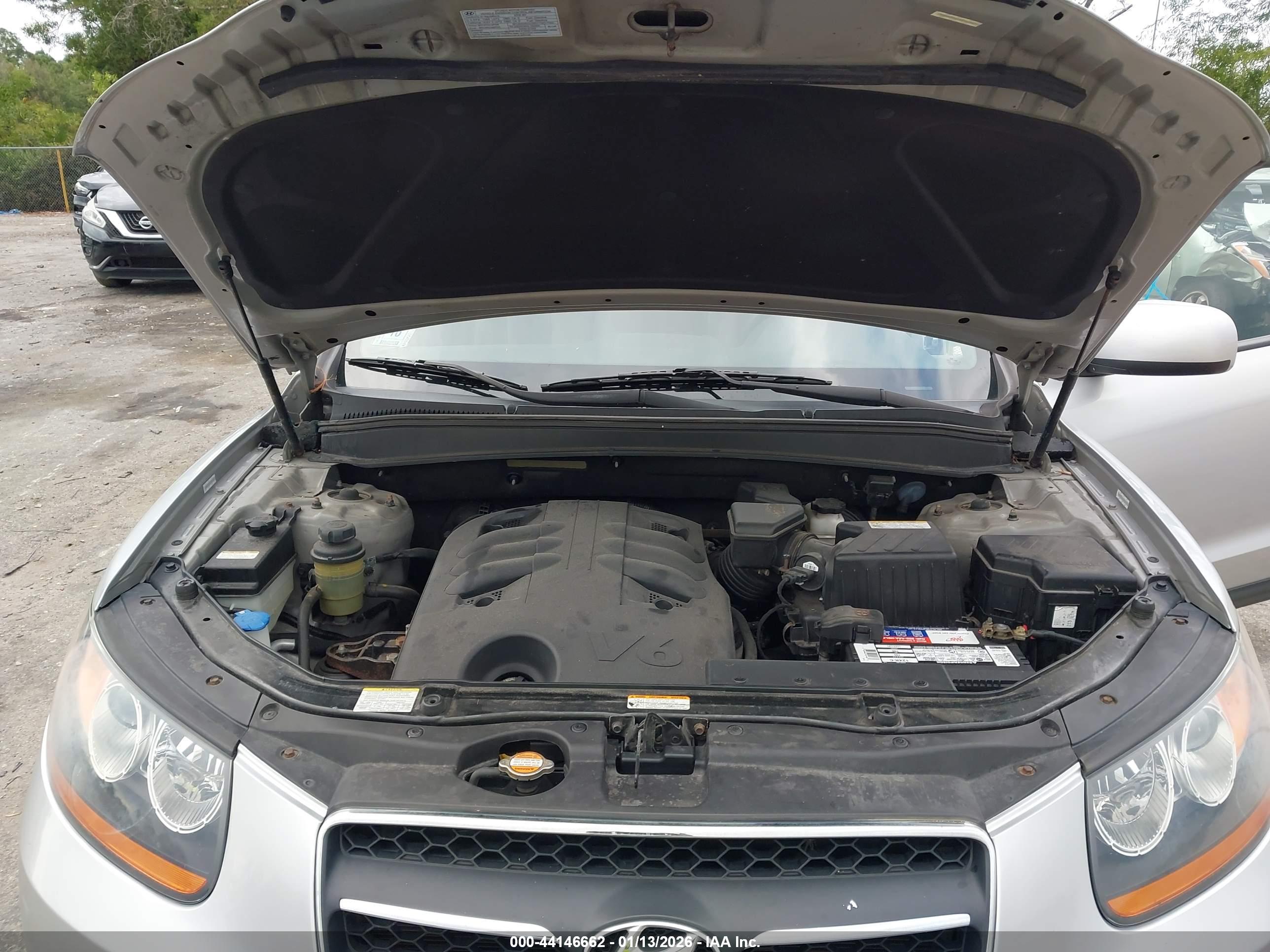 HYUNDAI SANTA image 10