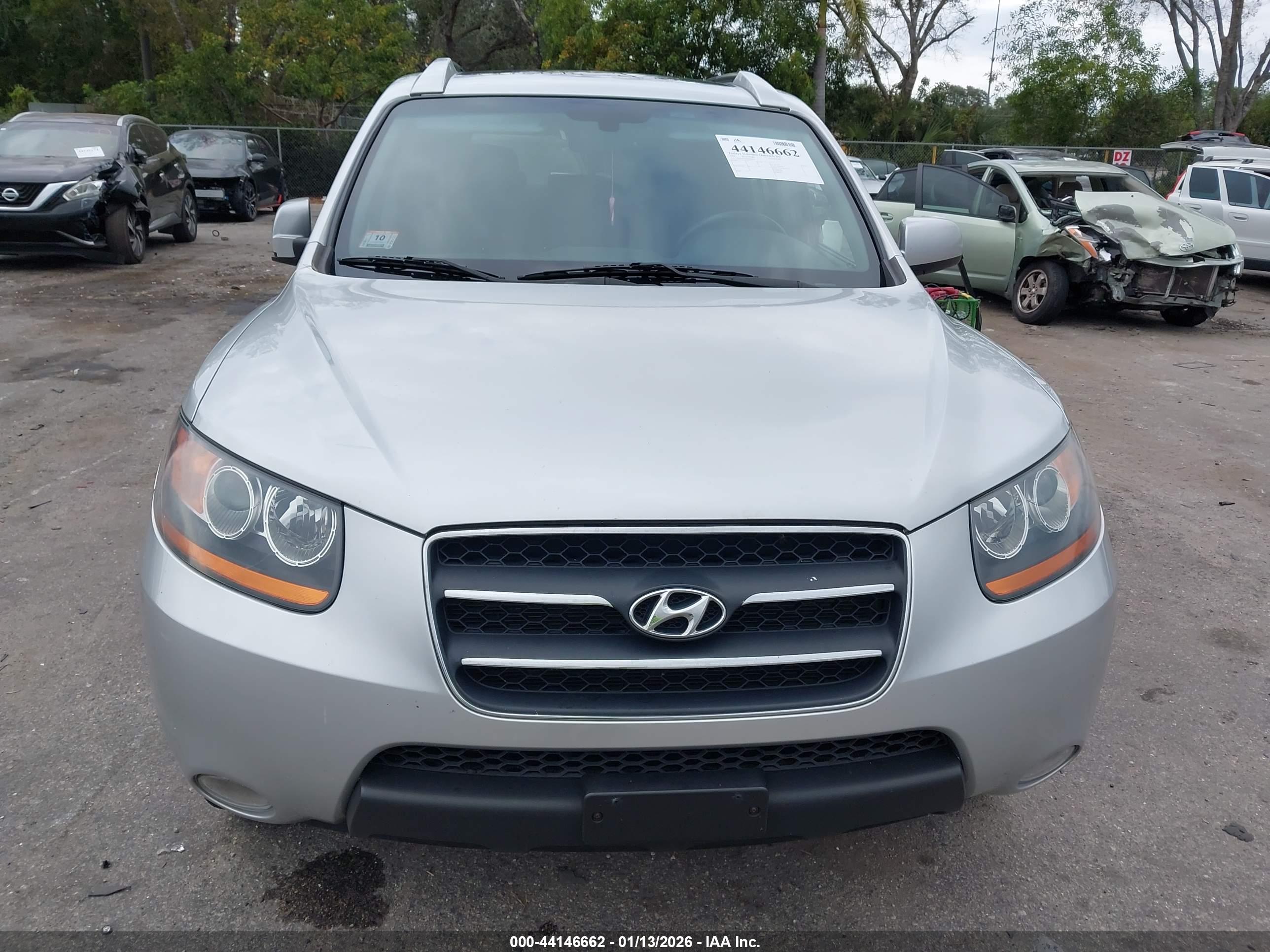 HYUNDAI SANTA image 6