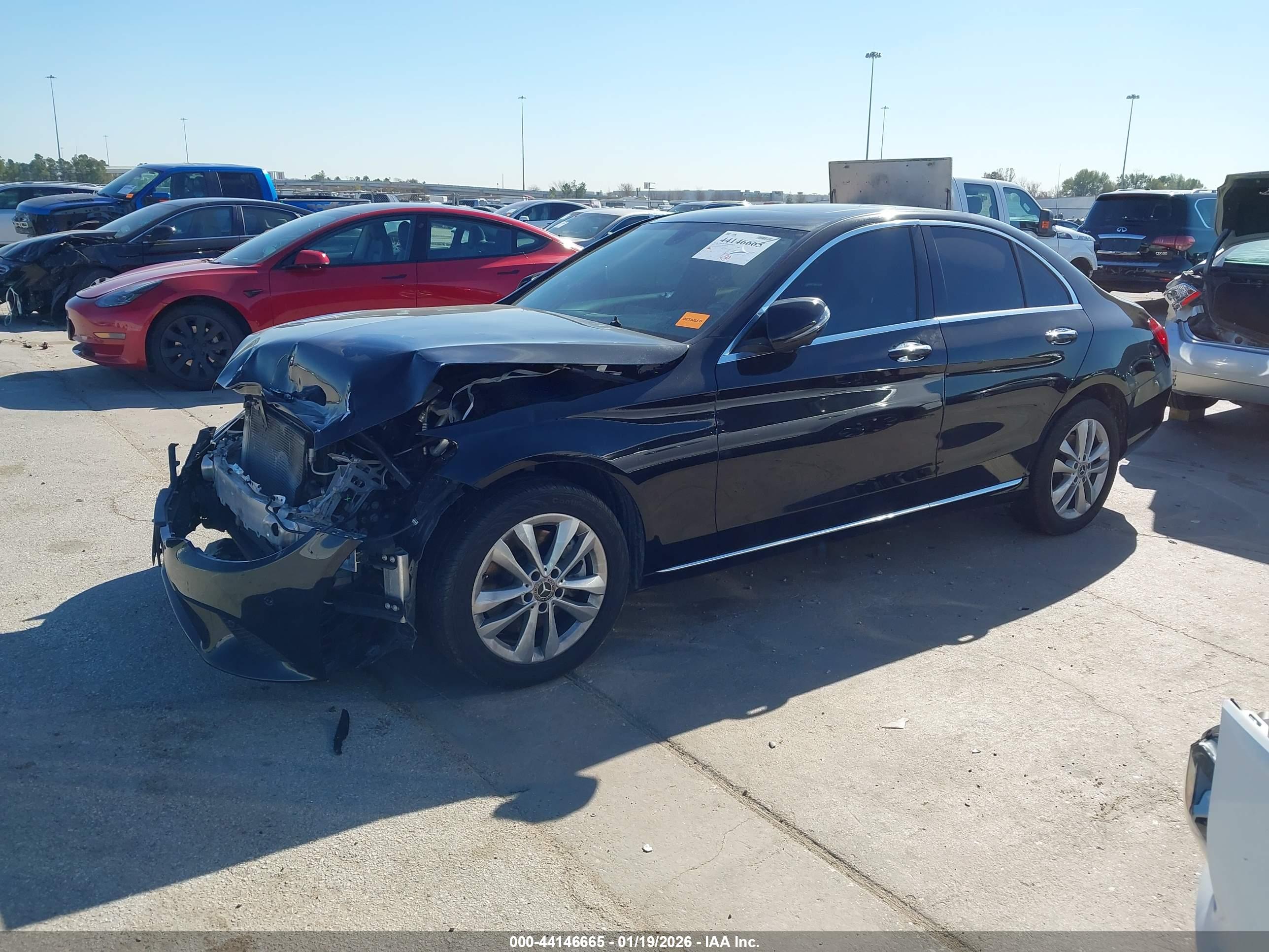 MERCEDES-BENZ C image 2