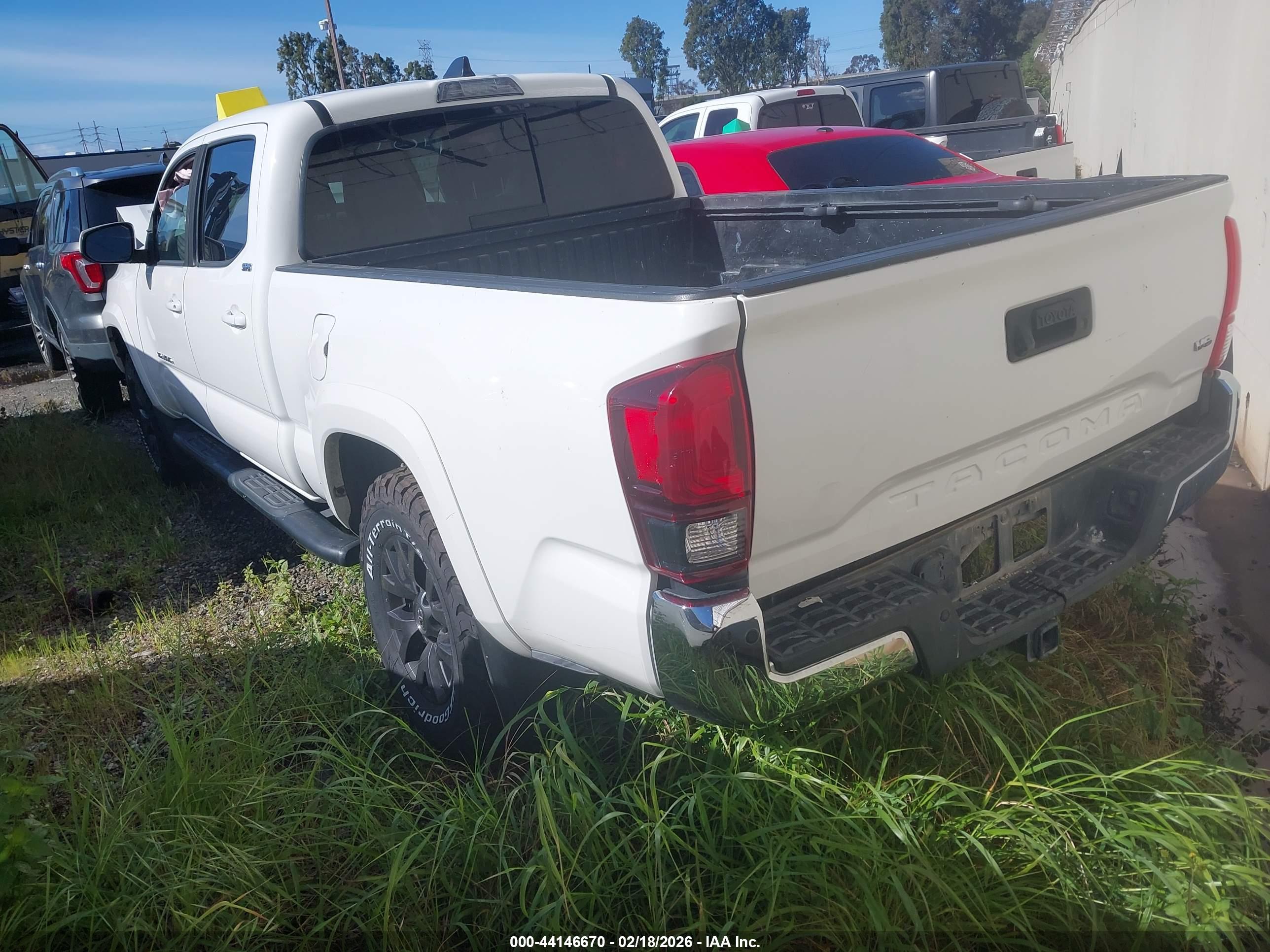 TOYOTA TACOMA image 3