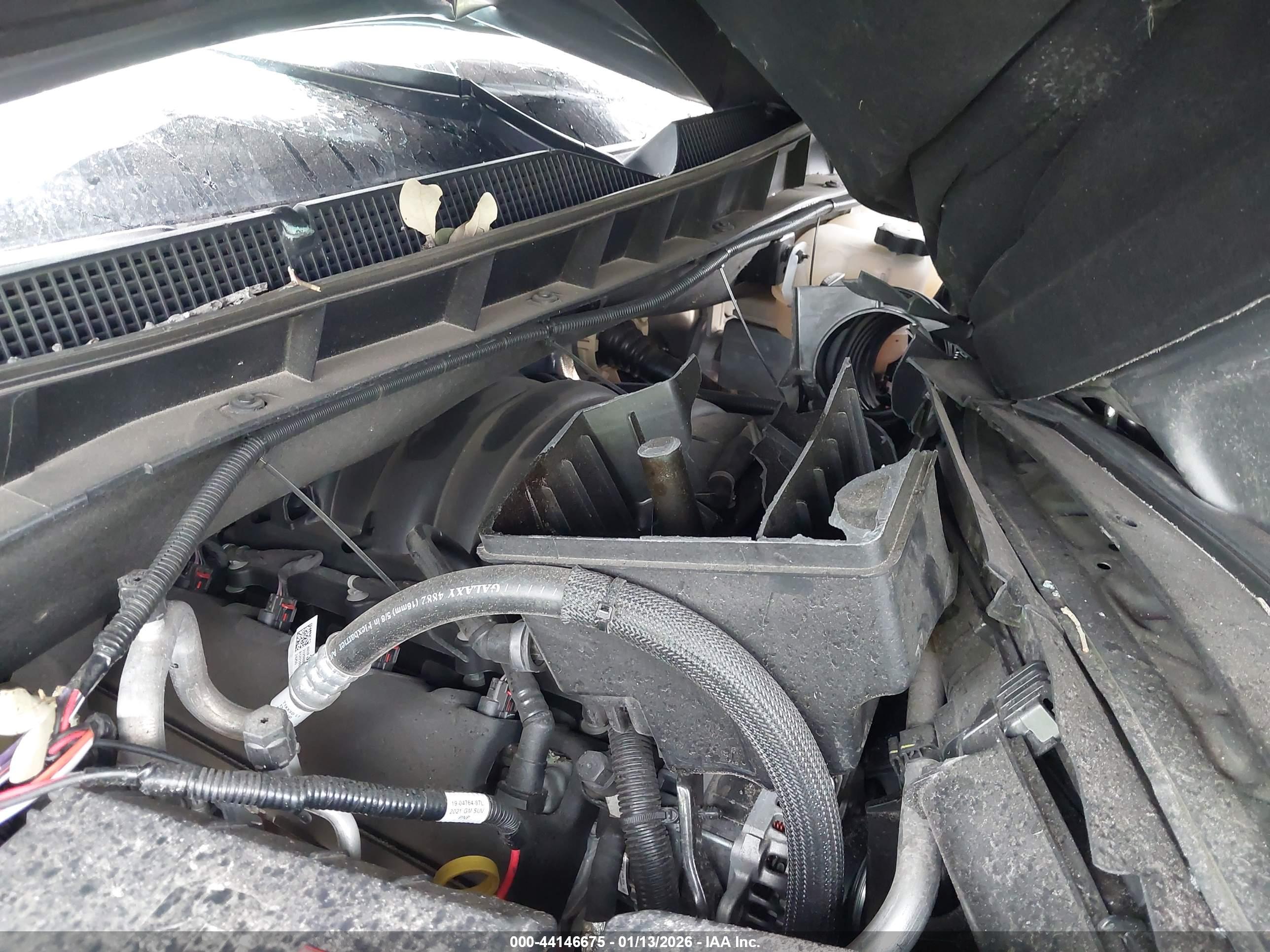 CHEVROLET TAHOE image 10