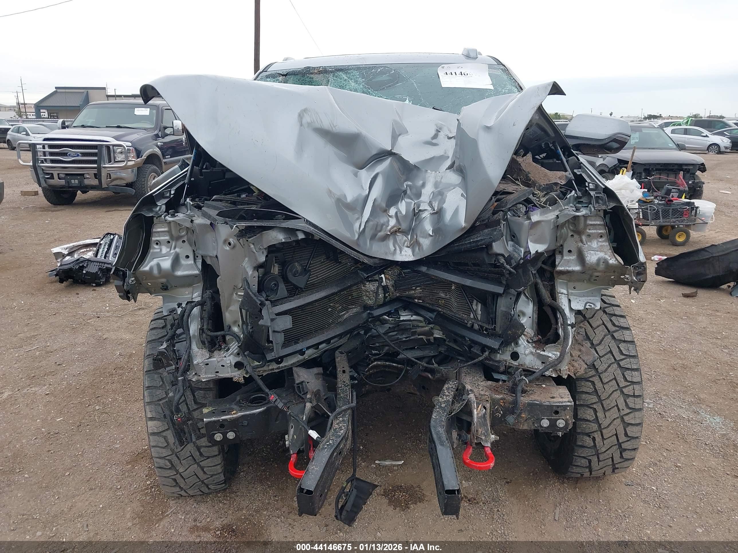 CHEVROLET TAHOE image 6