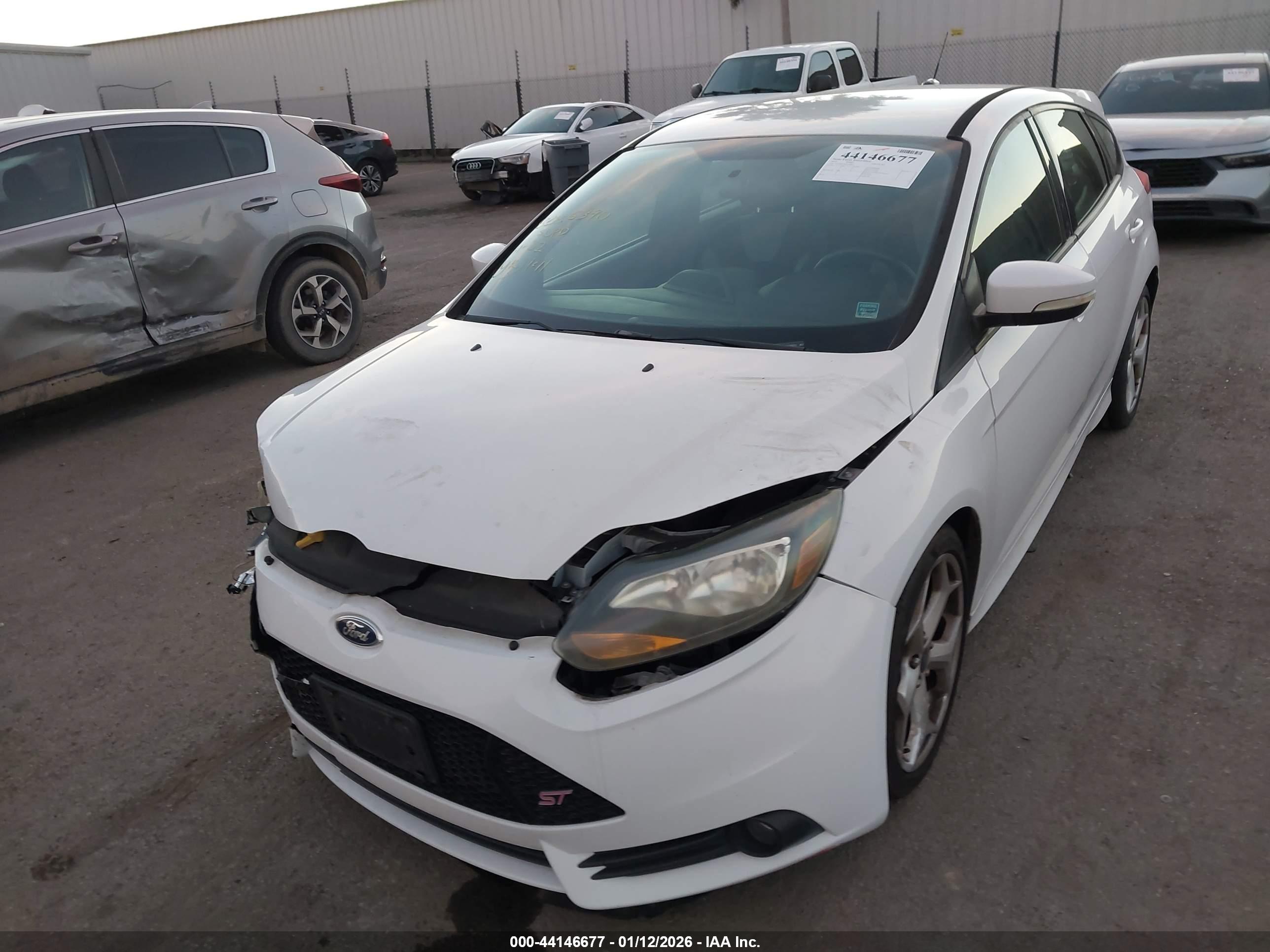 FORD FOCUS image 6