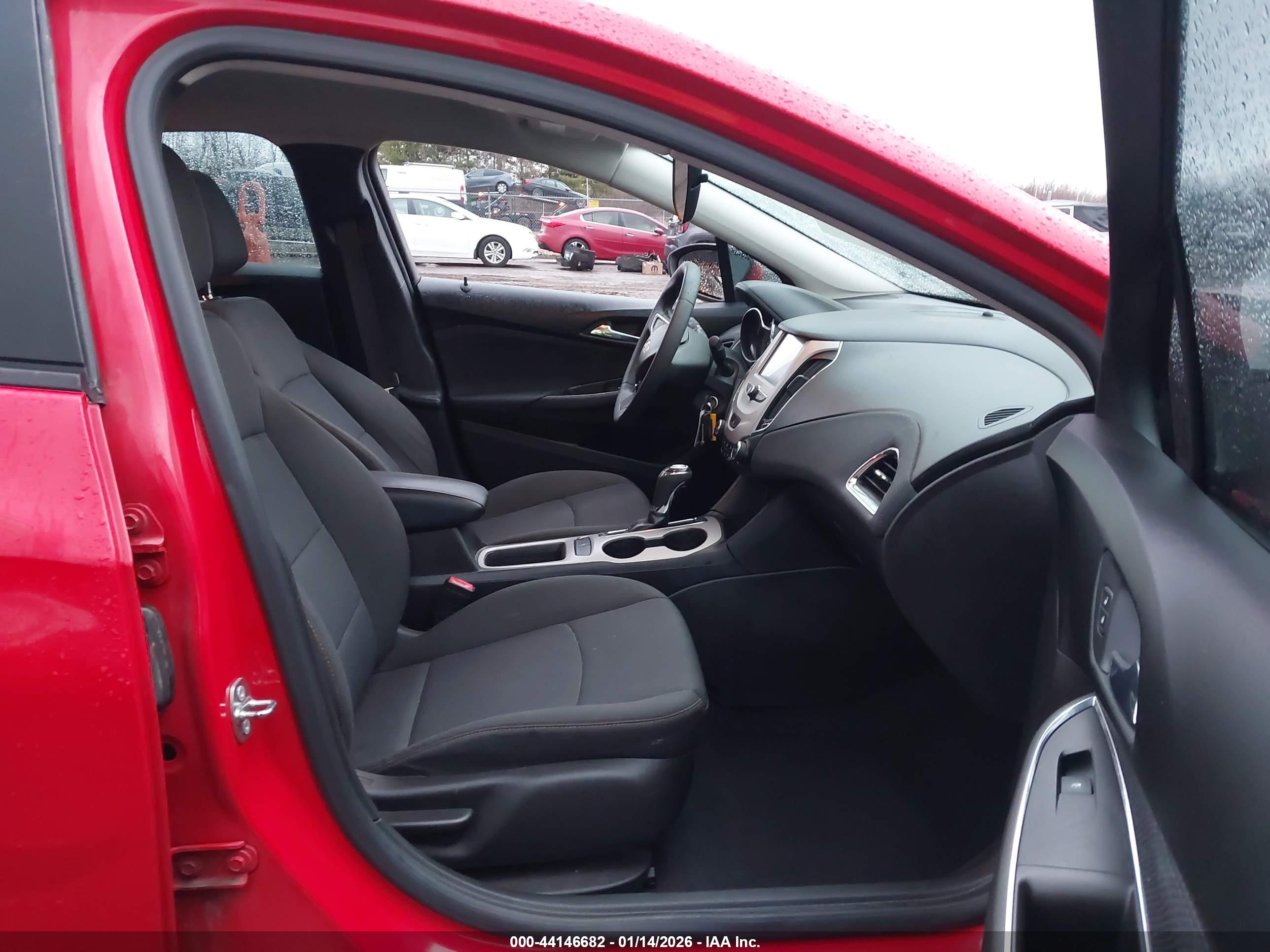 CHEVROLET CRUZE image 5