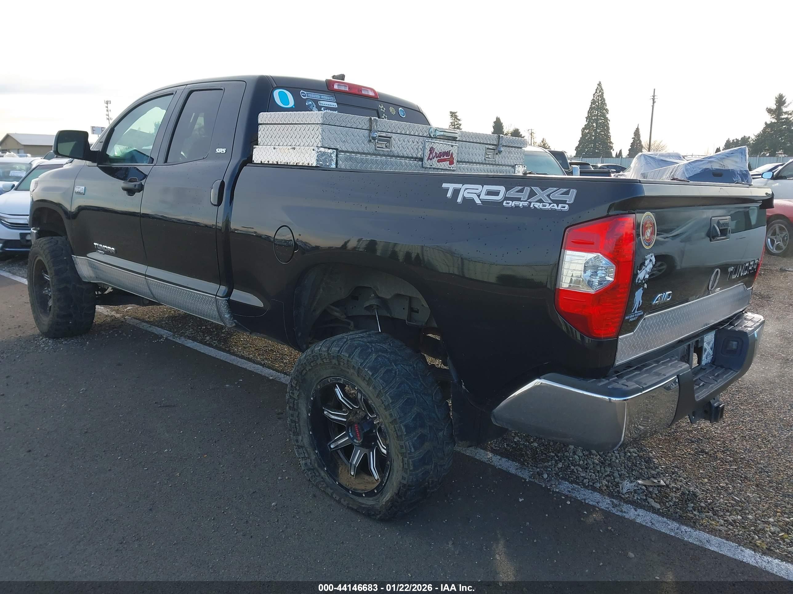 TOYOTA TUNDRA image 3