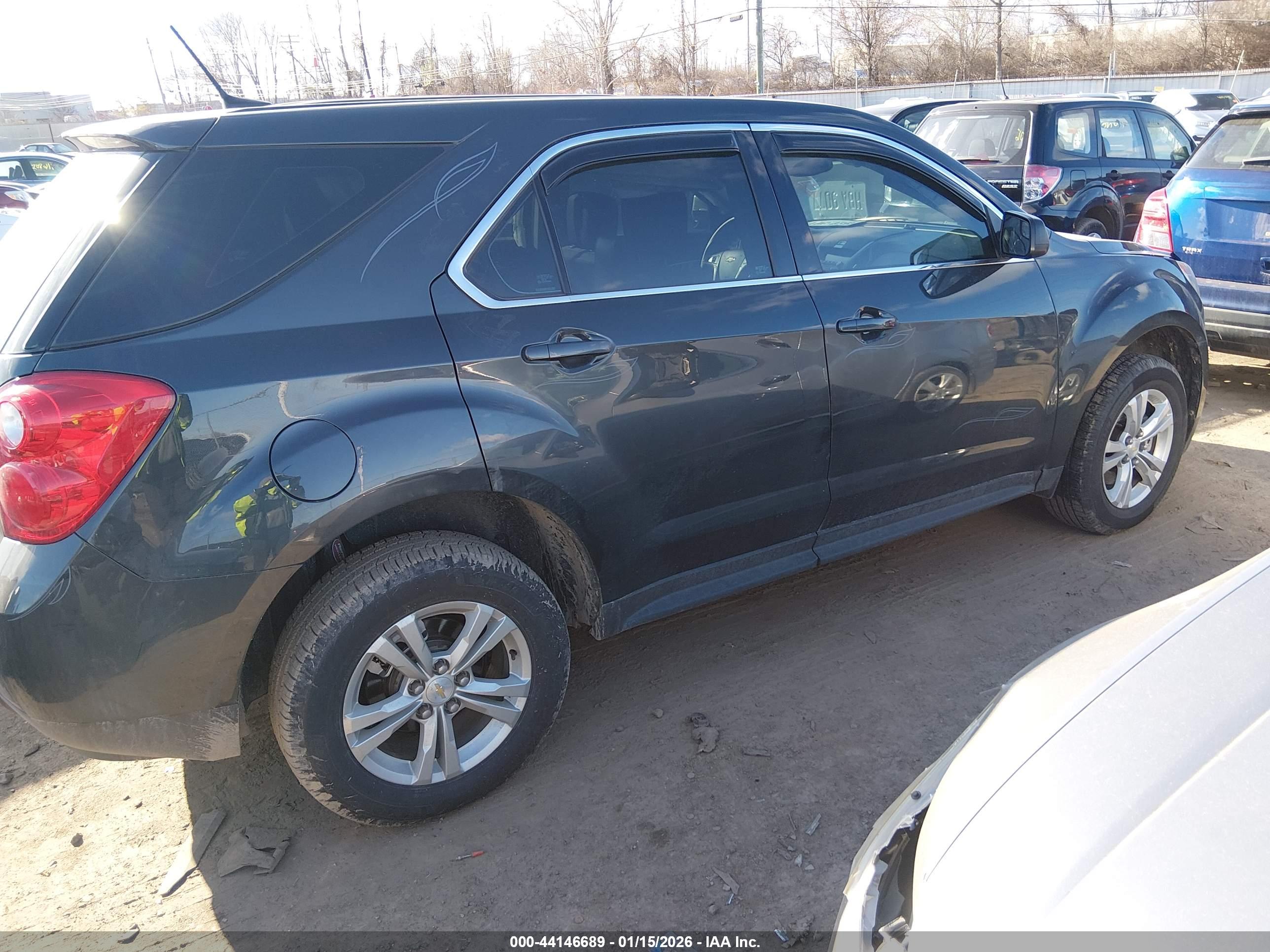 CHEVROLET EQUINOX image 4