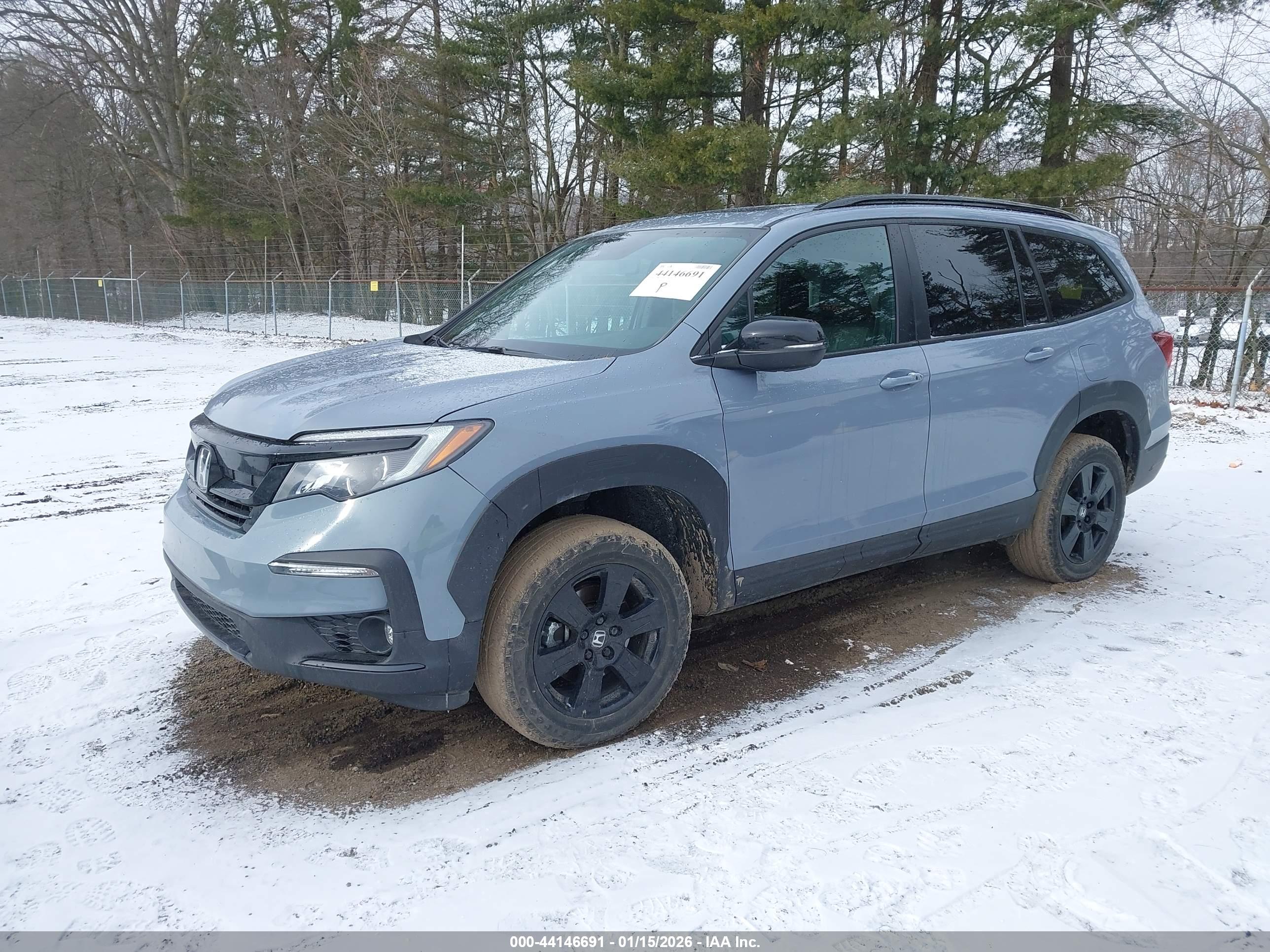 HONDA PILOT image 2