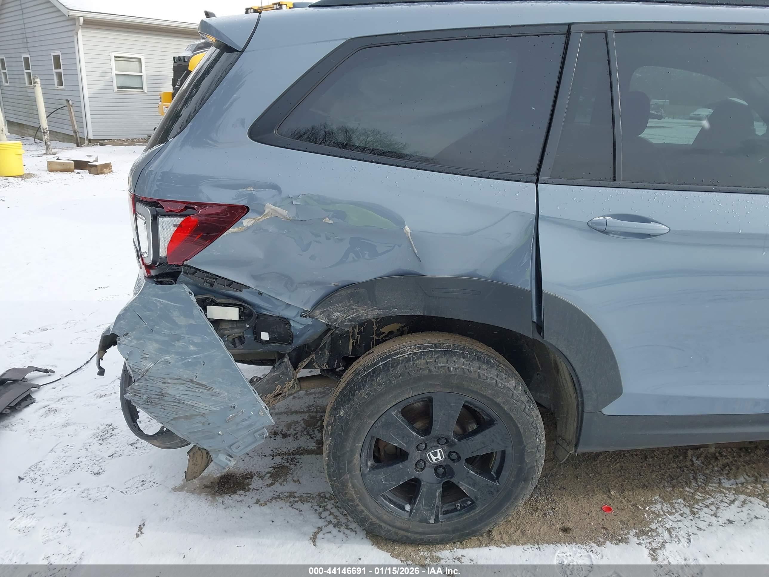 HONDA PILOT image 6