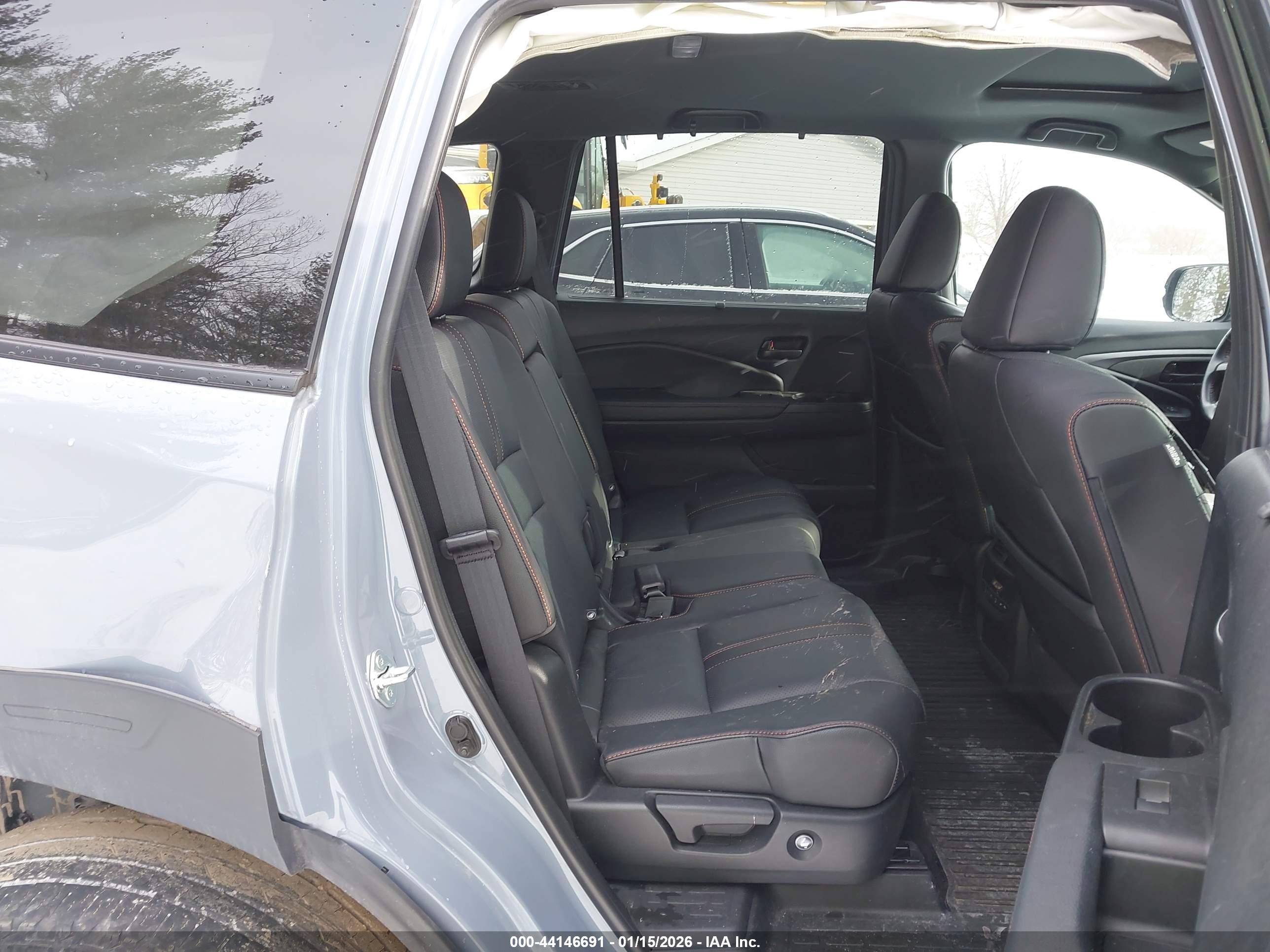 HONDA PILOT image 8