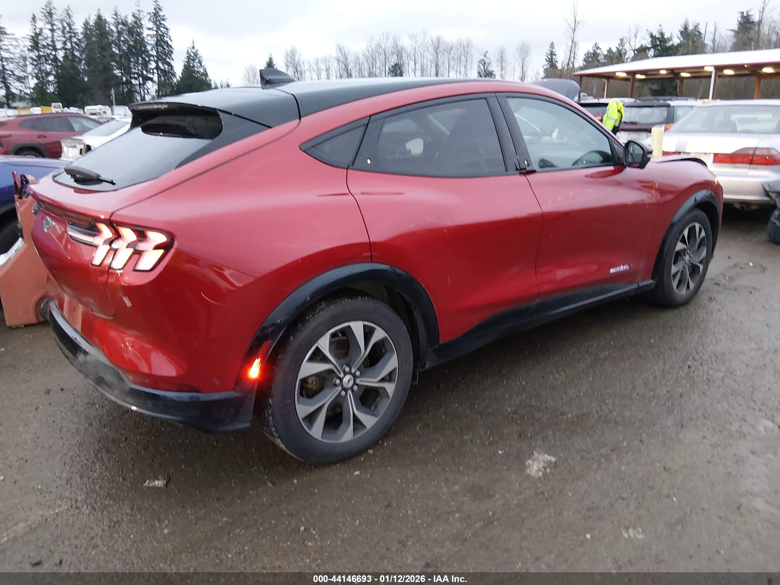FORD MUSTANG image 4