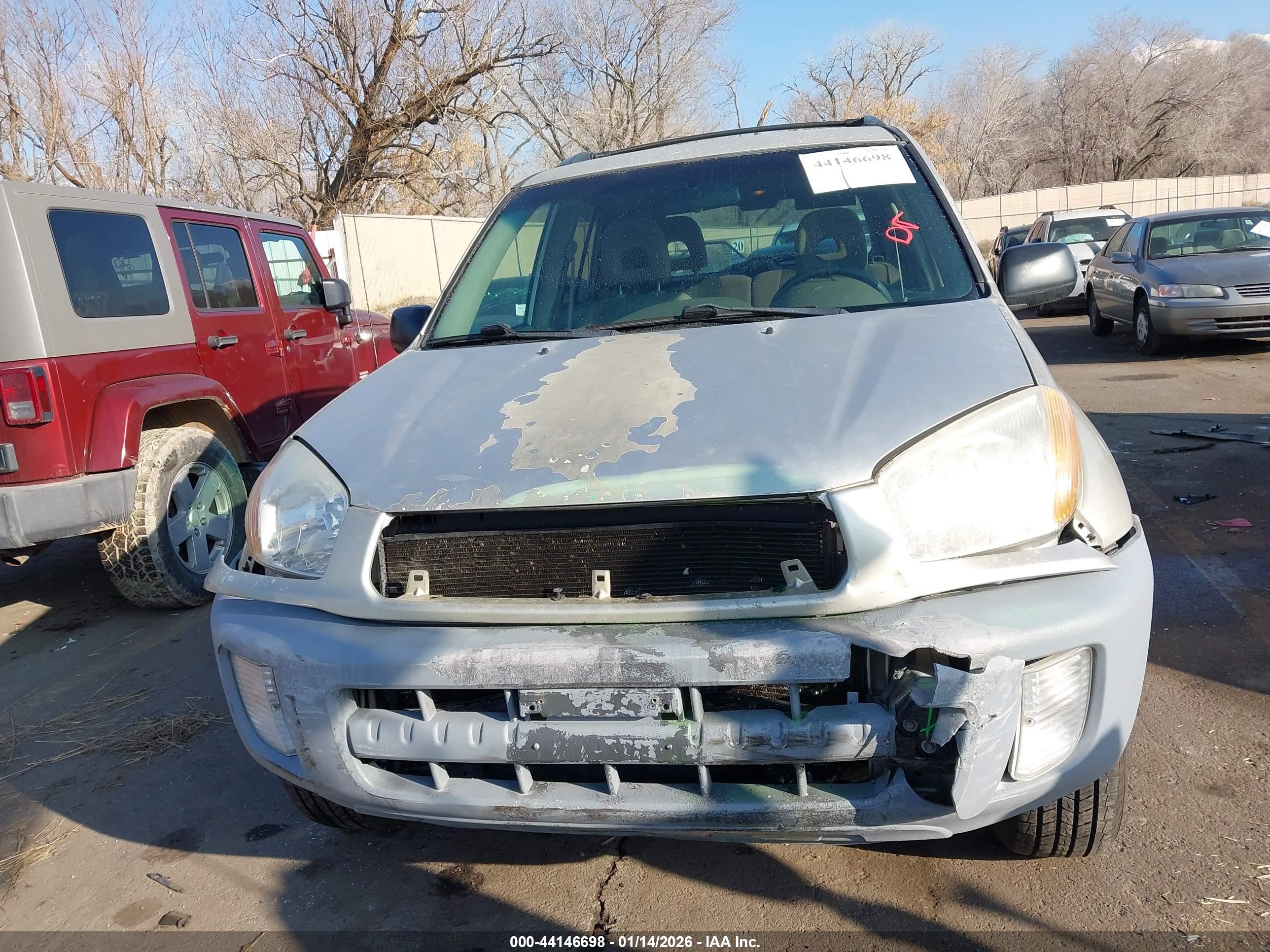 TOYOTA RAV4 image 6